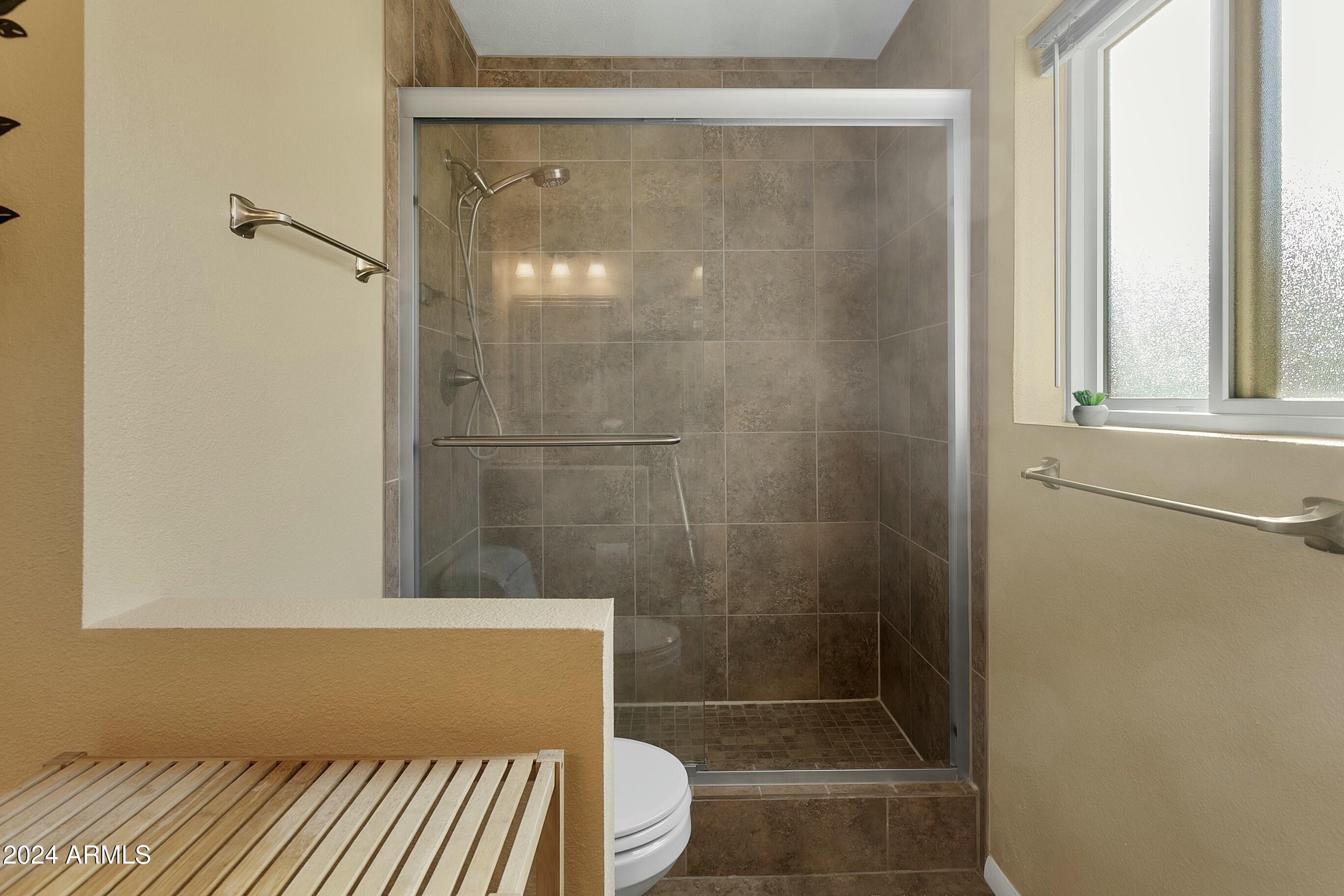 954 E Westchester Drive