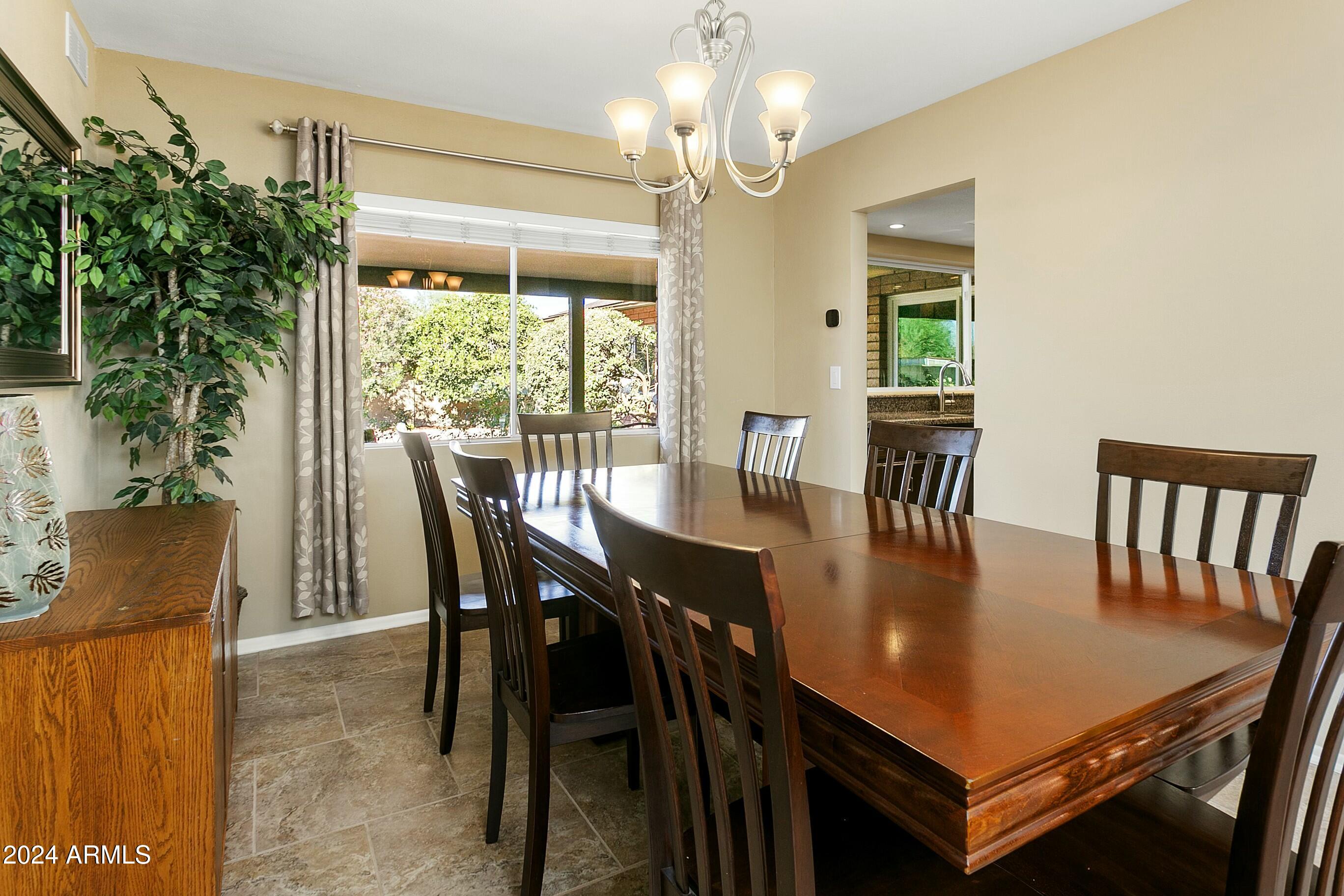 954 E Westchester Drive