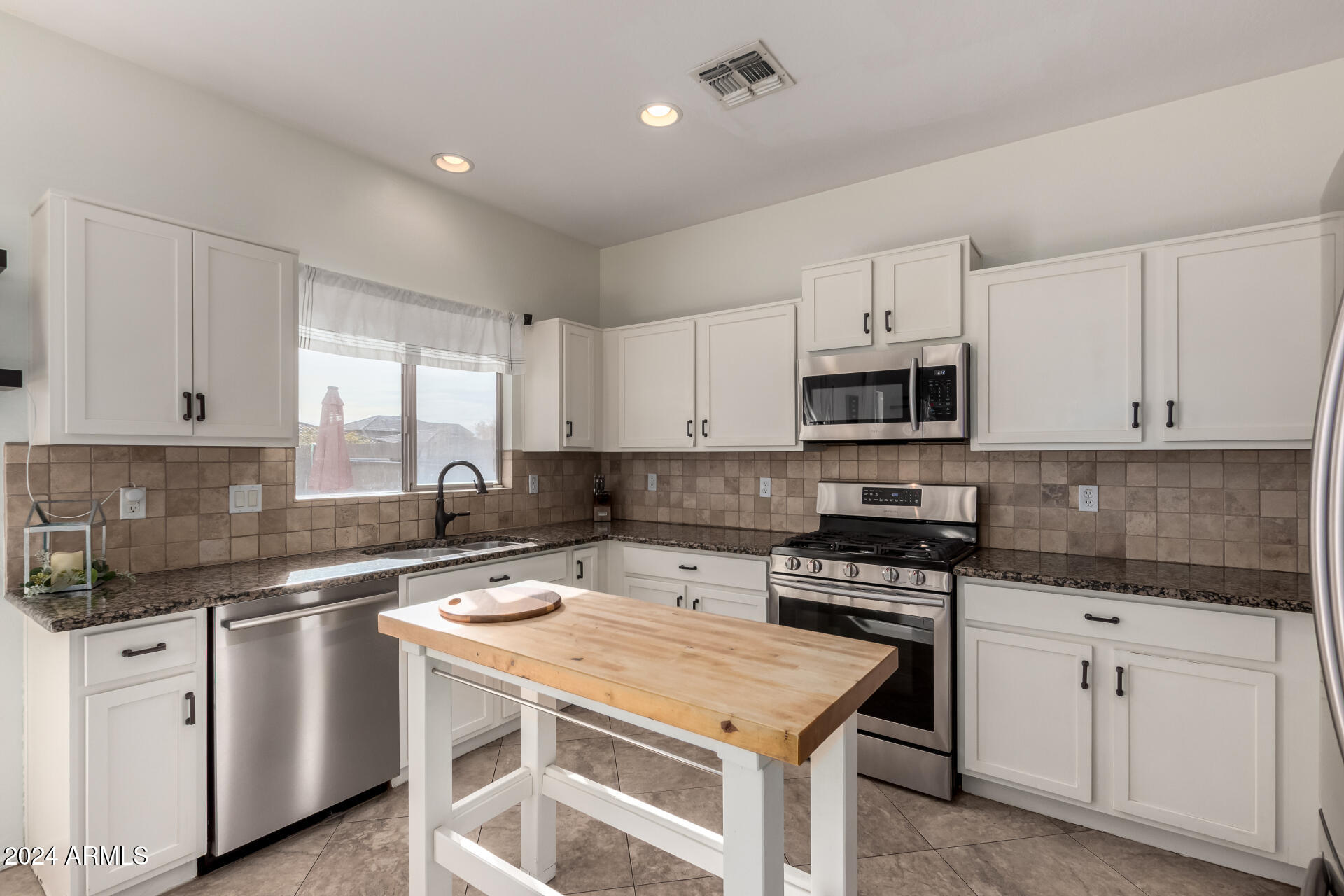 15949 N CRISTINE Lane