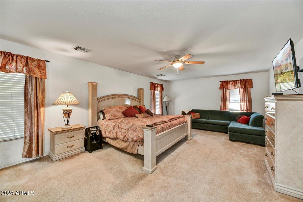 2122 N 94TH Lane