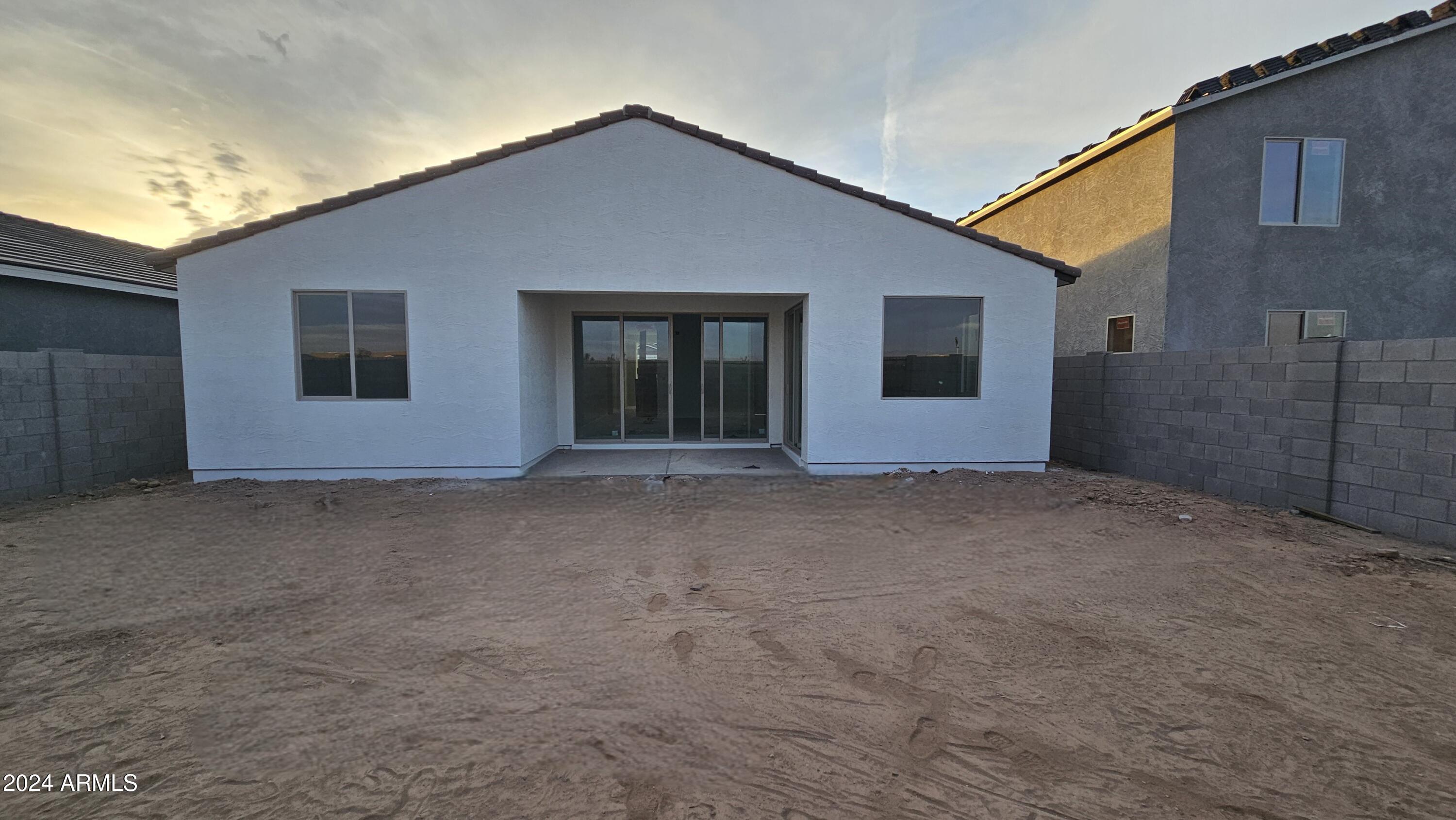 37581 N COWBOY Lane