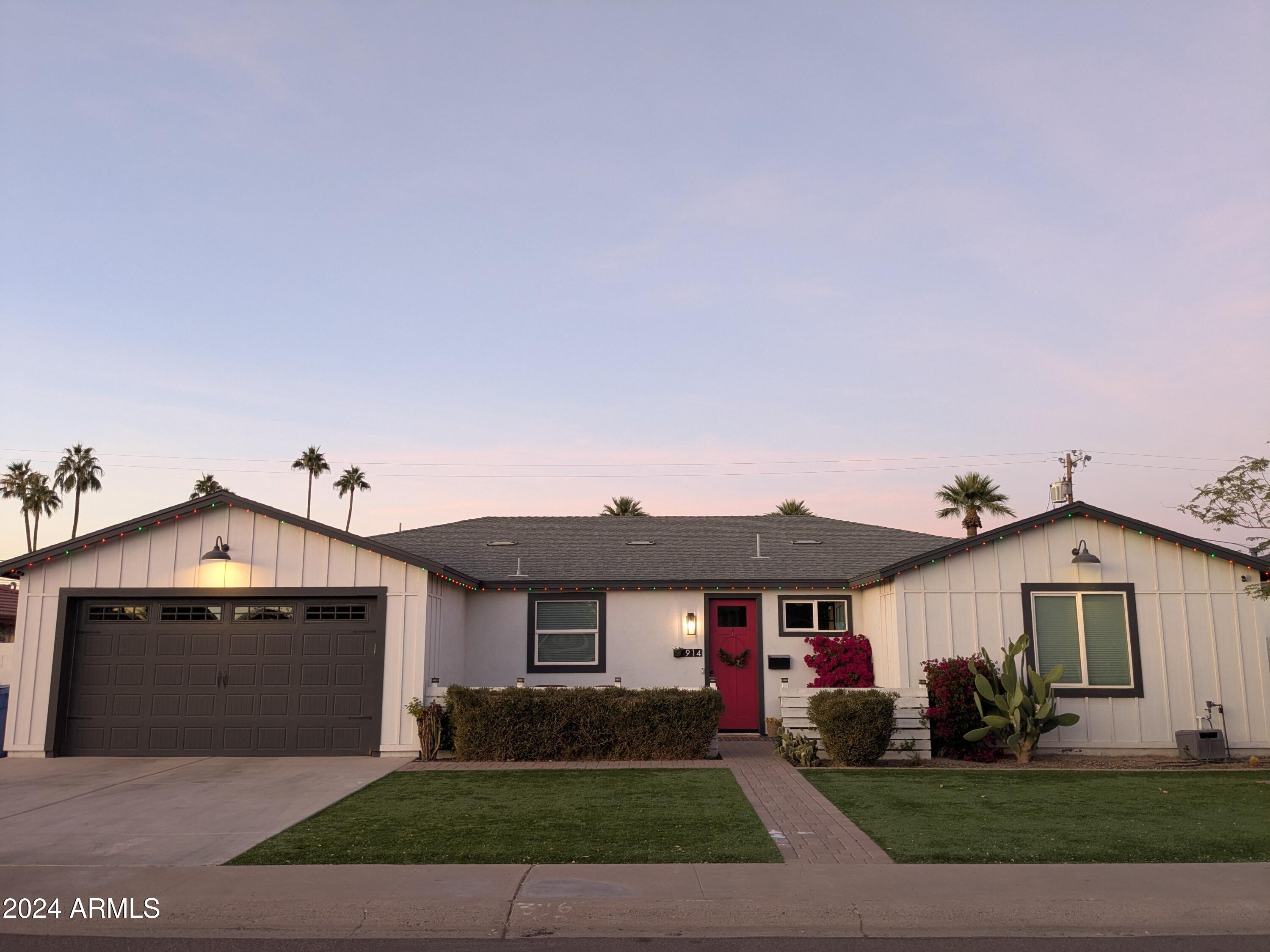 914 E Berridge Lane