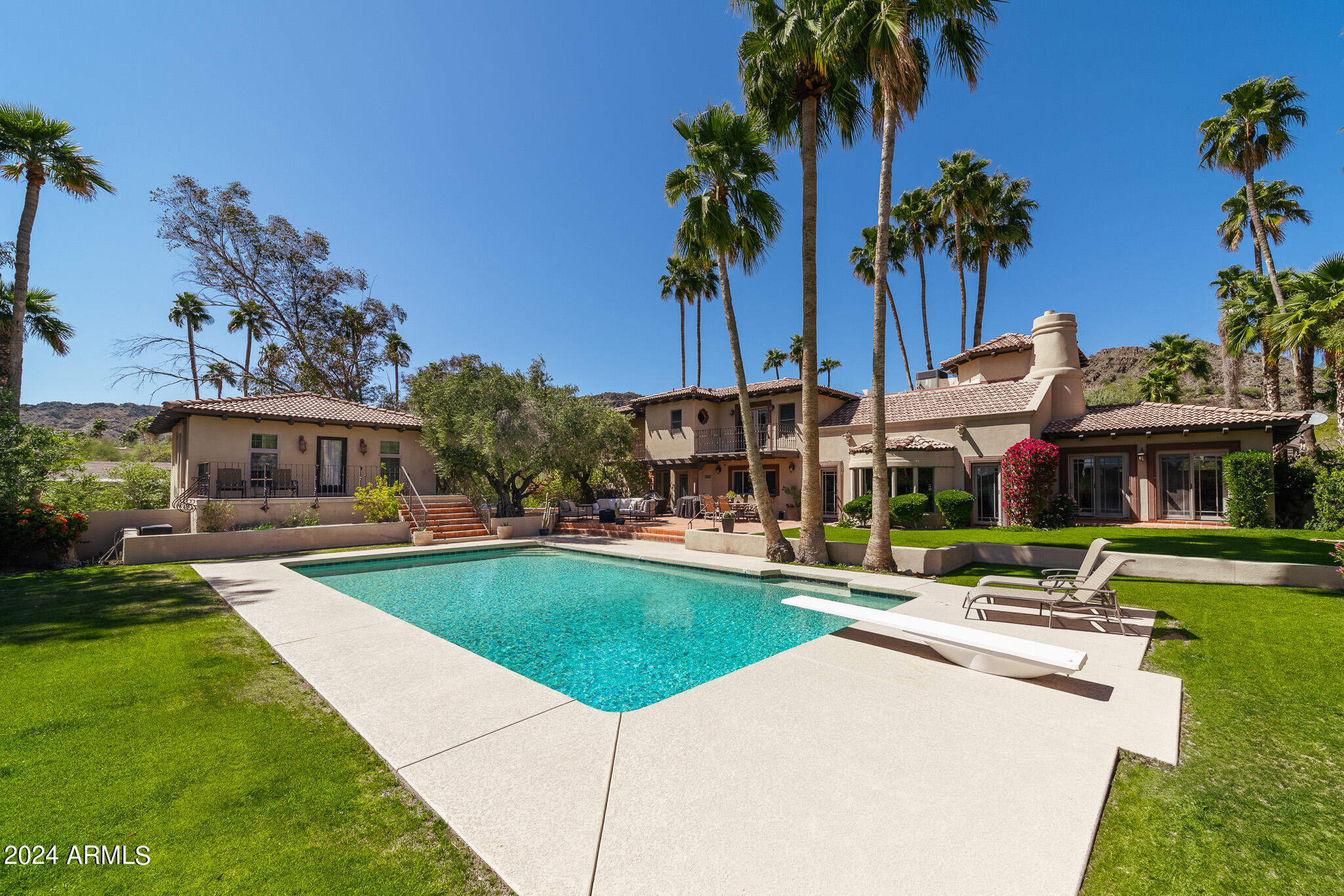 4709 E CLEARWATER Parkway