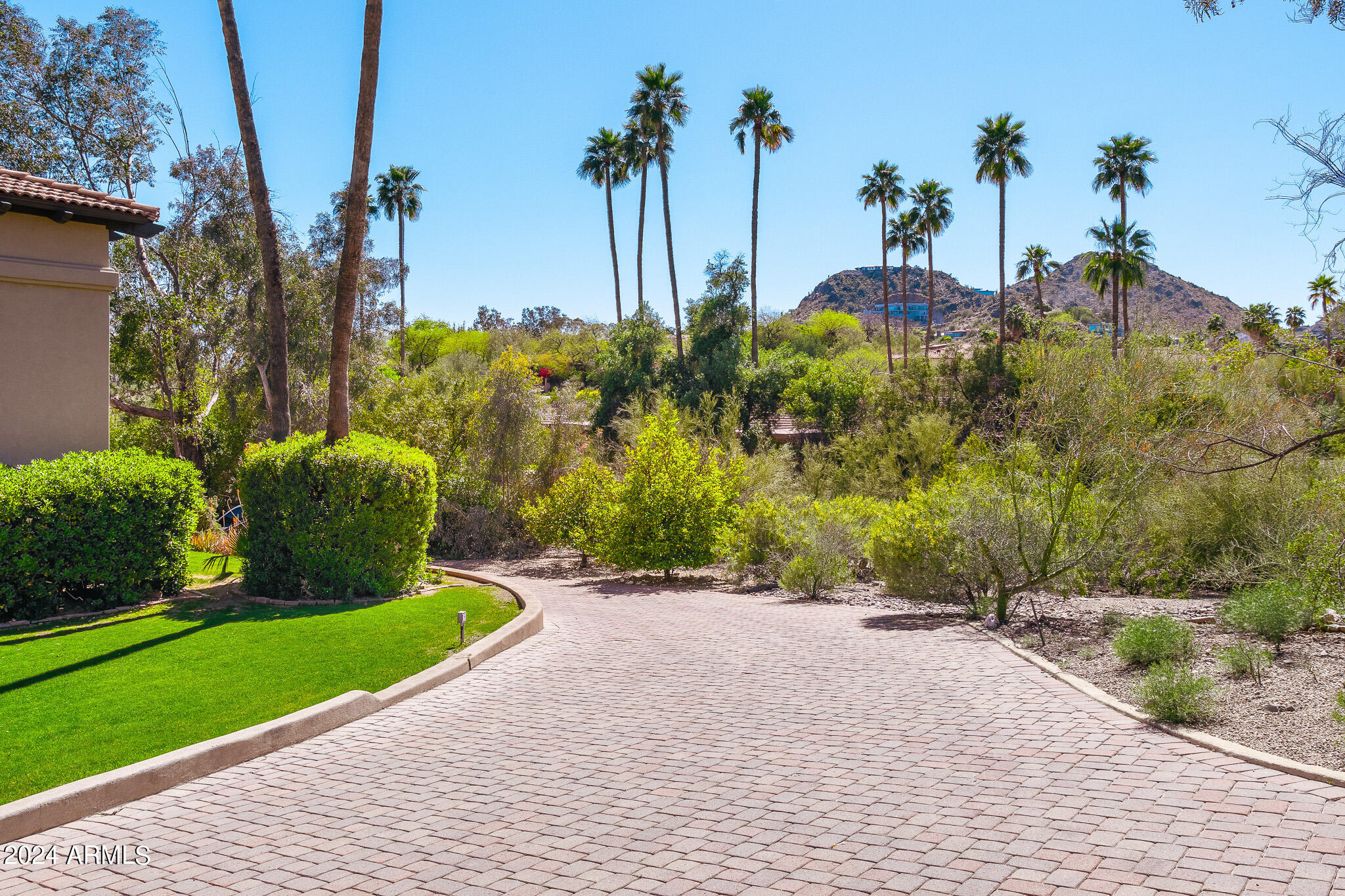 4709 E CLEARWATER Parkway