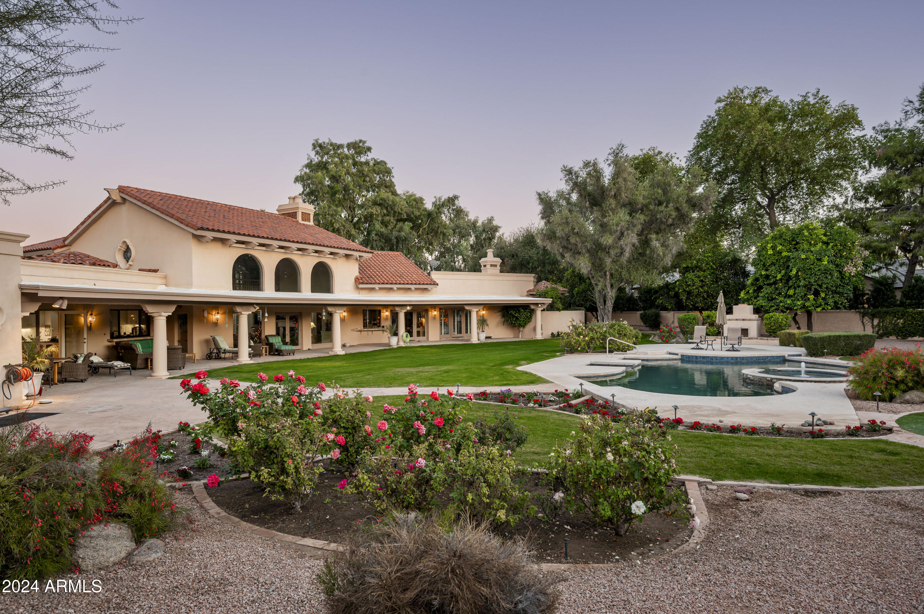 6301 E HUNTRESS Drive