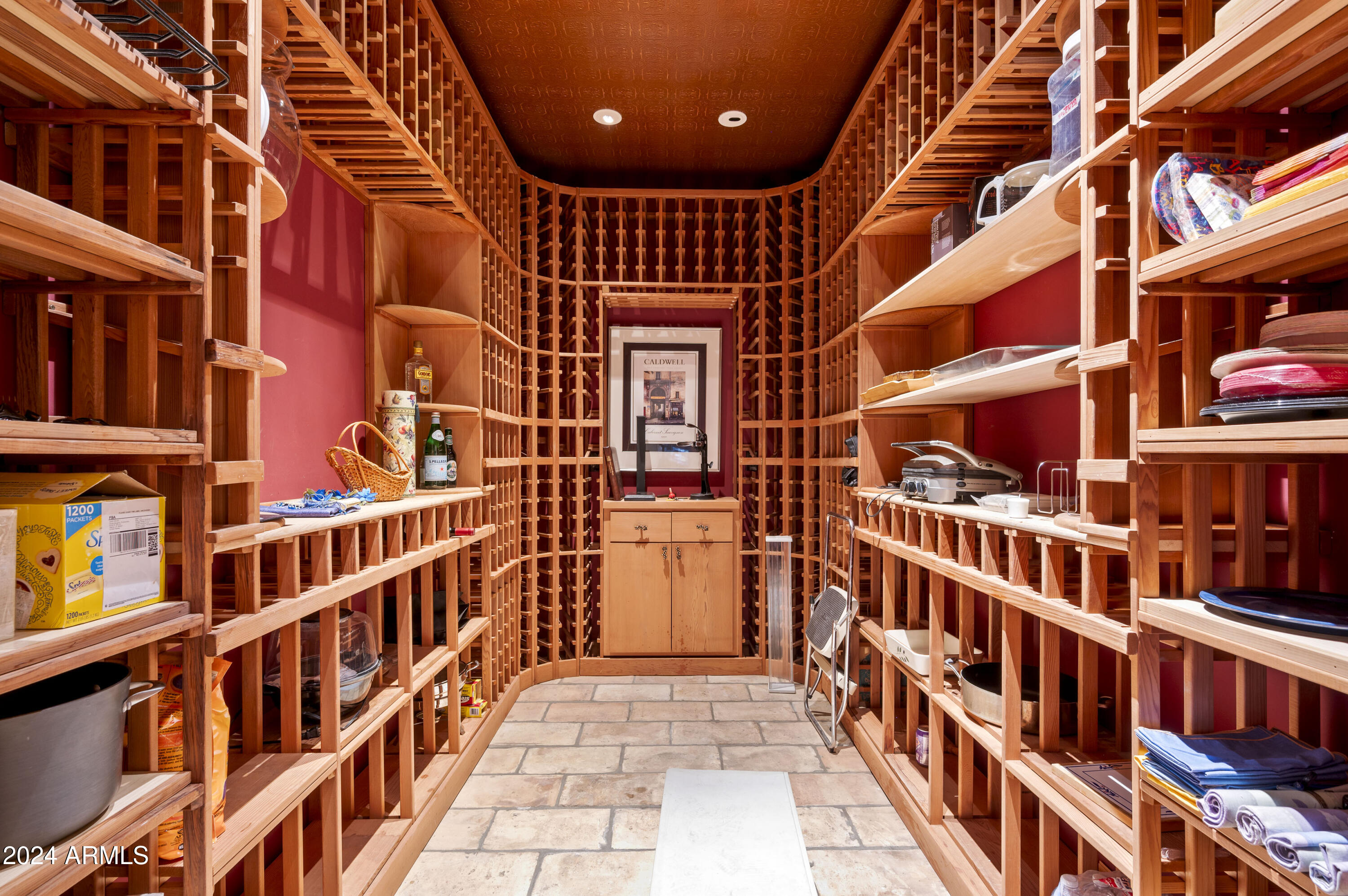 6301 E HUNTRESS Drive