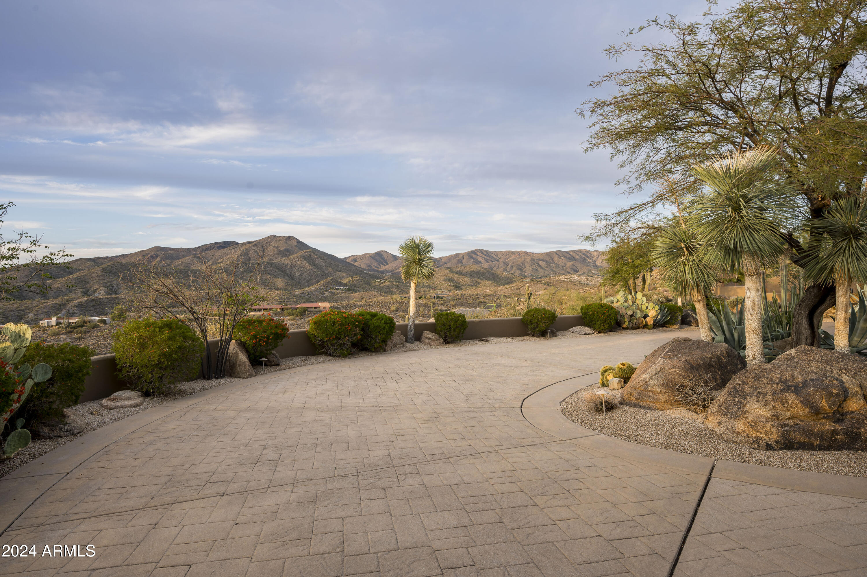 8741 E Silver Saddle Drive