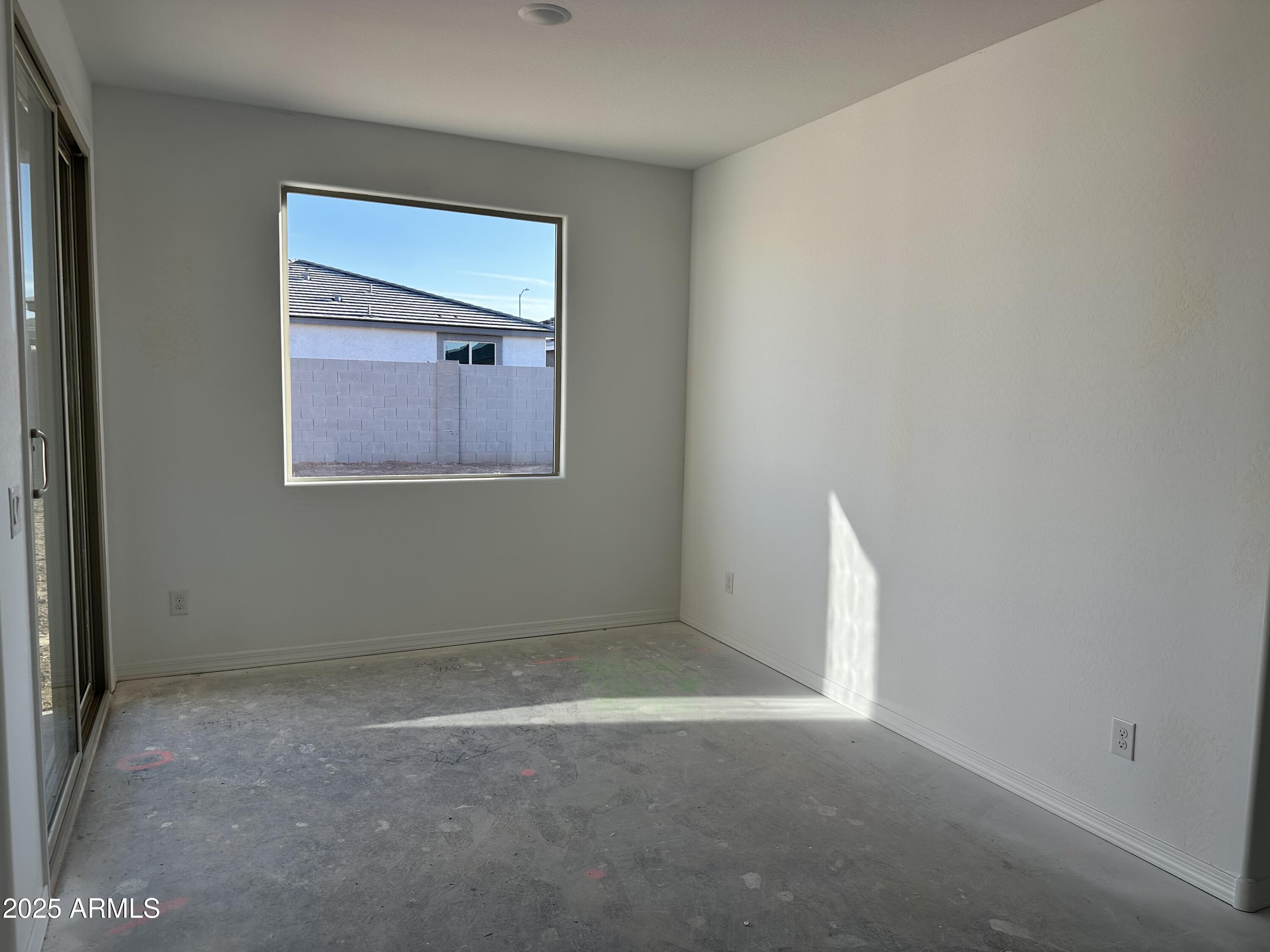 5611 W SUMMERSIDE Road