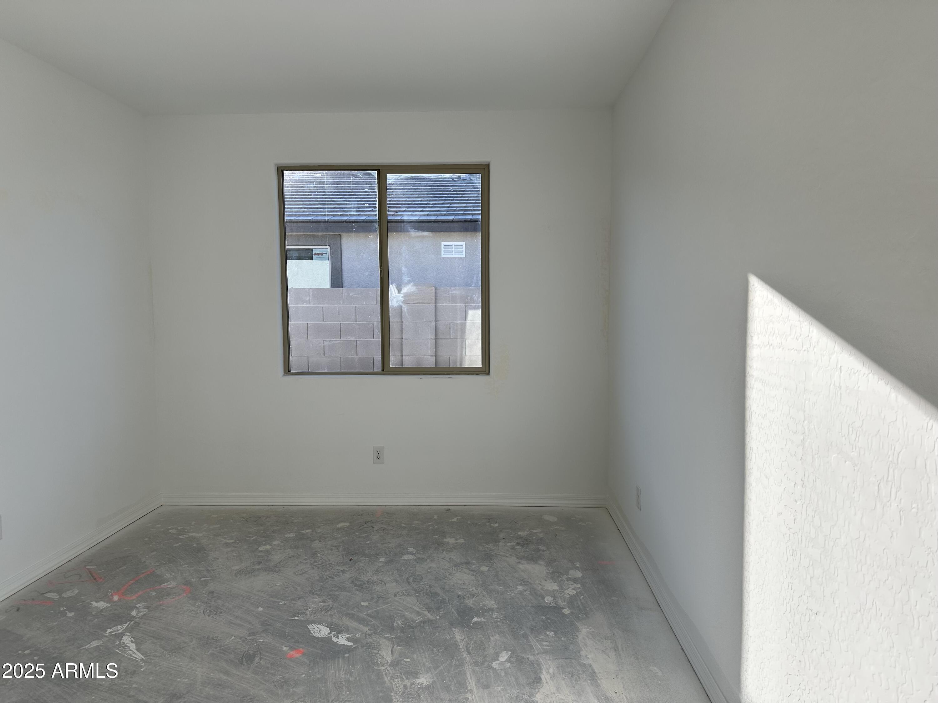 5611 W SUMMERSIDE Road