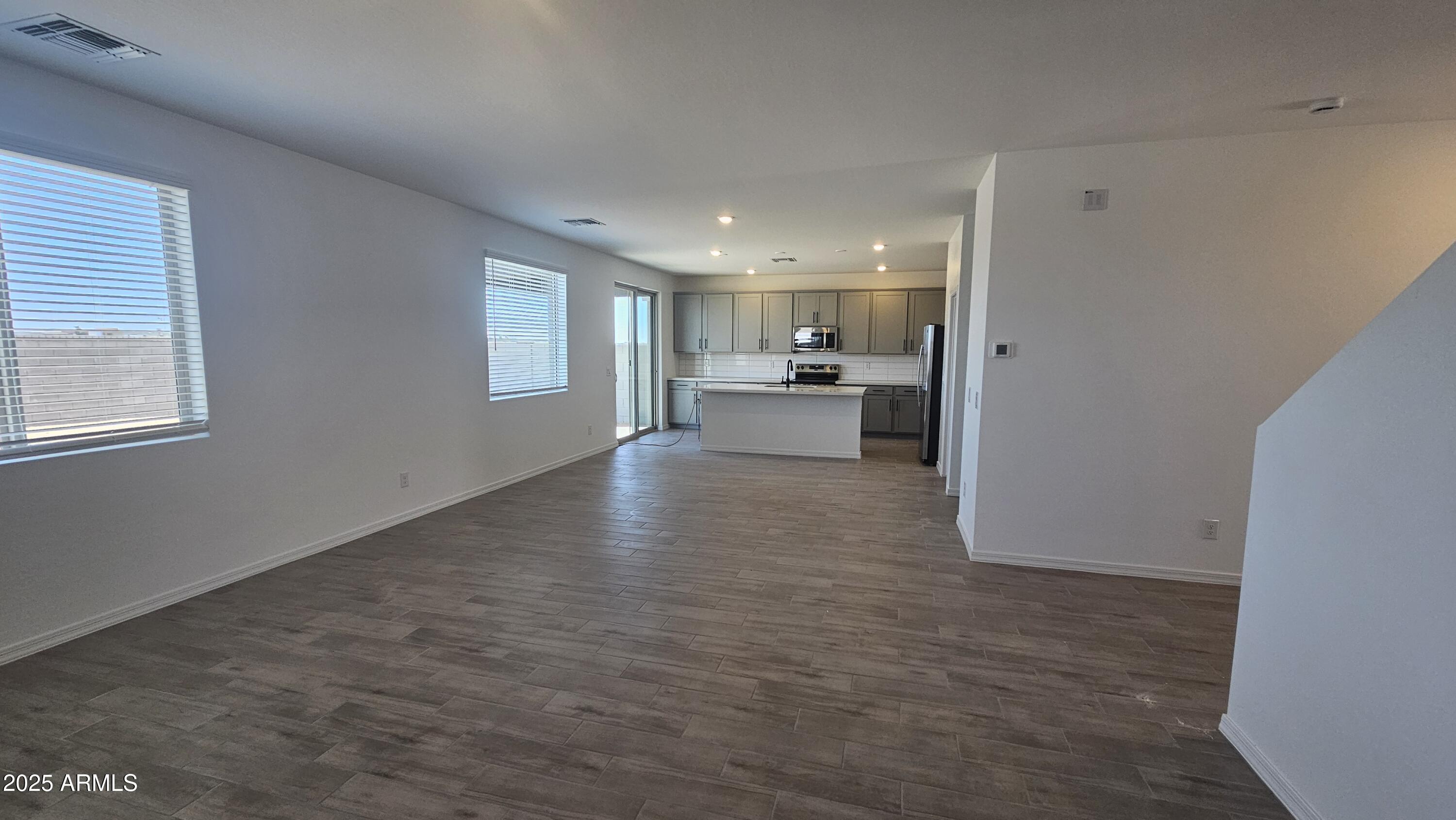 37697 N COWBOY Lane