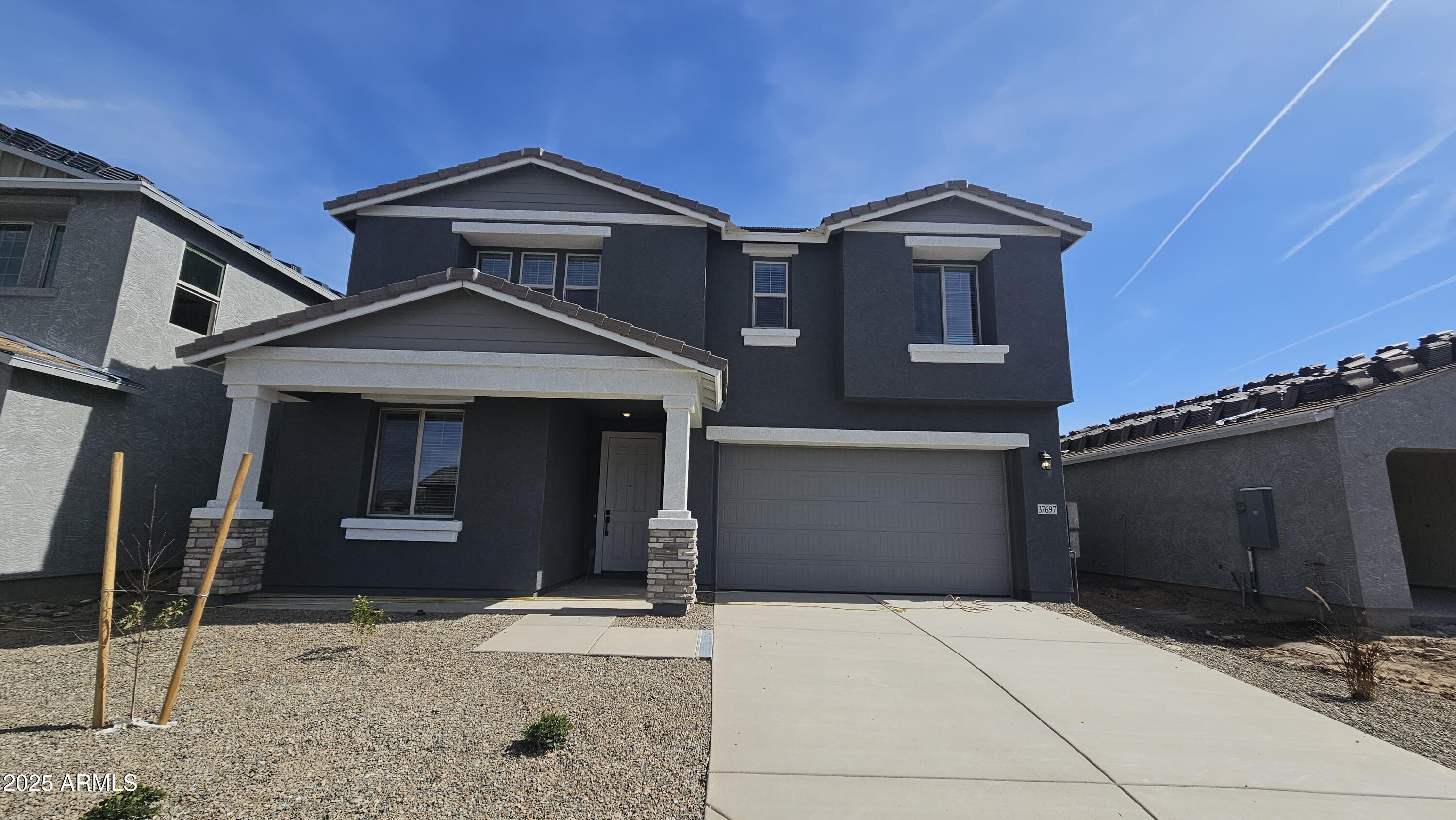 37697 N COWBOY Lane