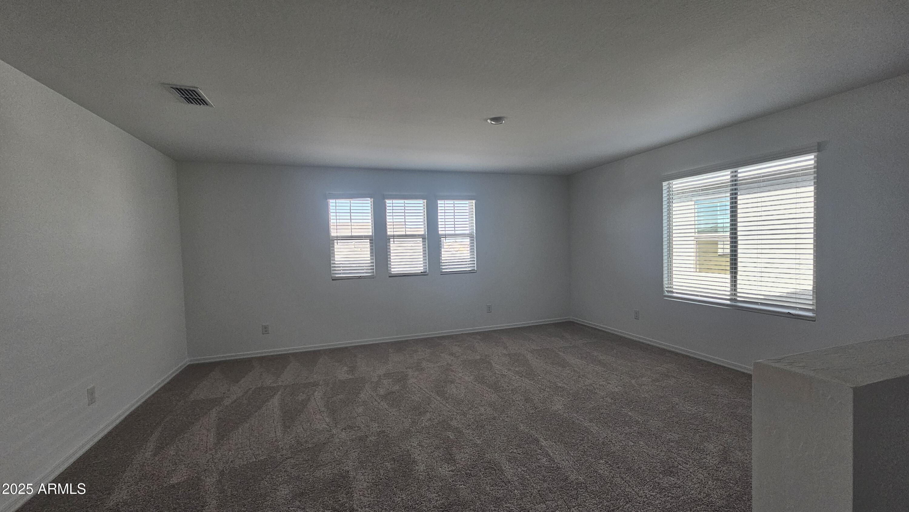 37697 N COWBOY Lane