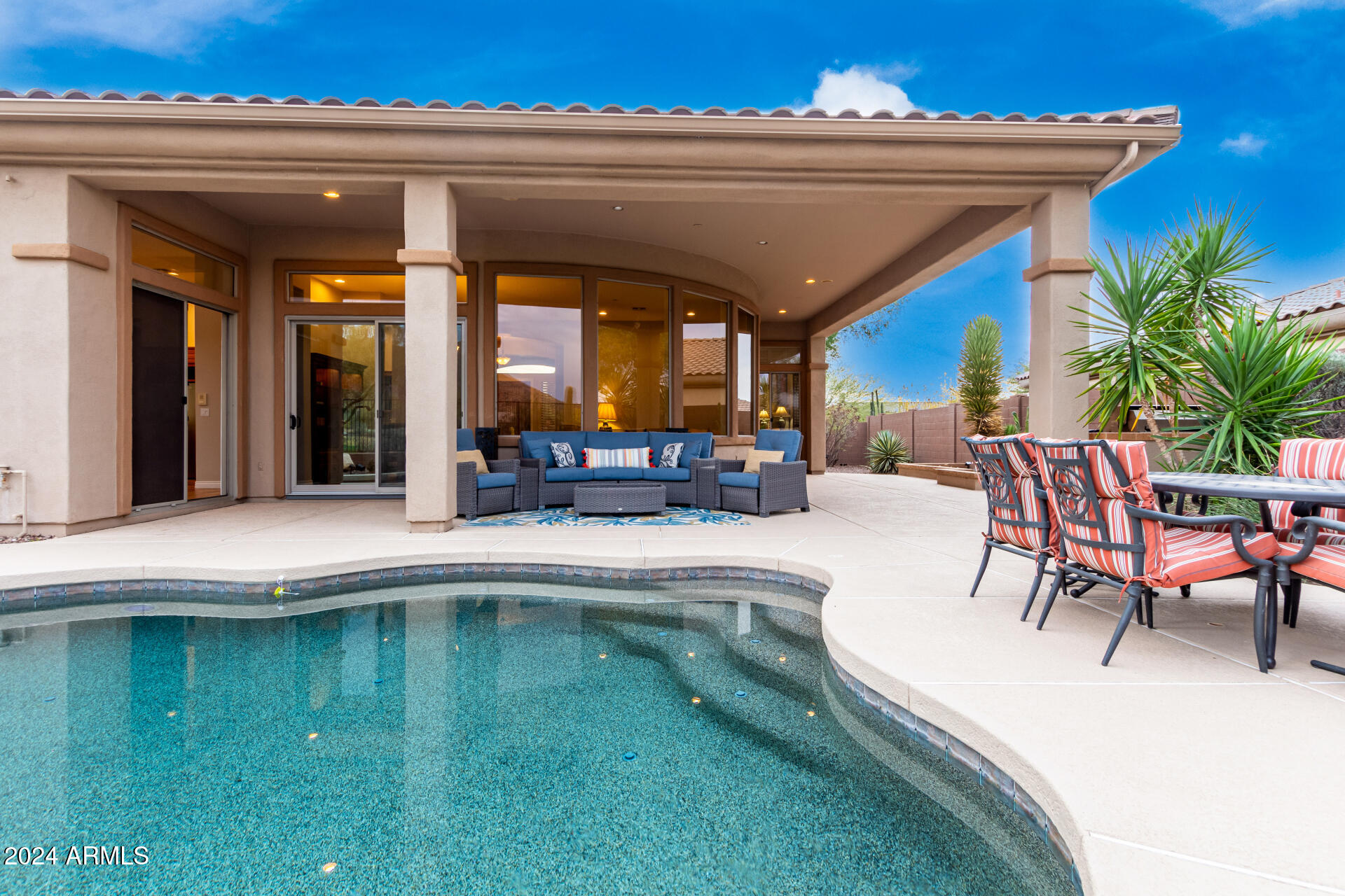 2302 W HAZELHURST Drive