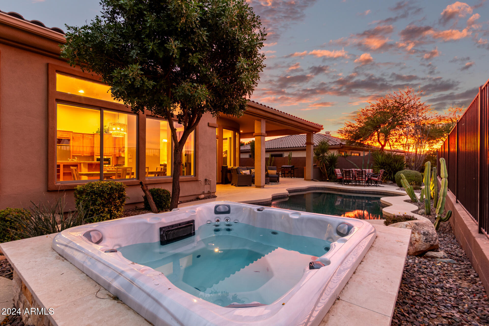 2302 W HAZELHURST Drive