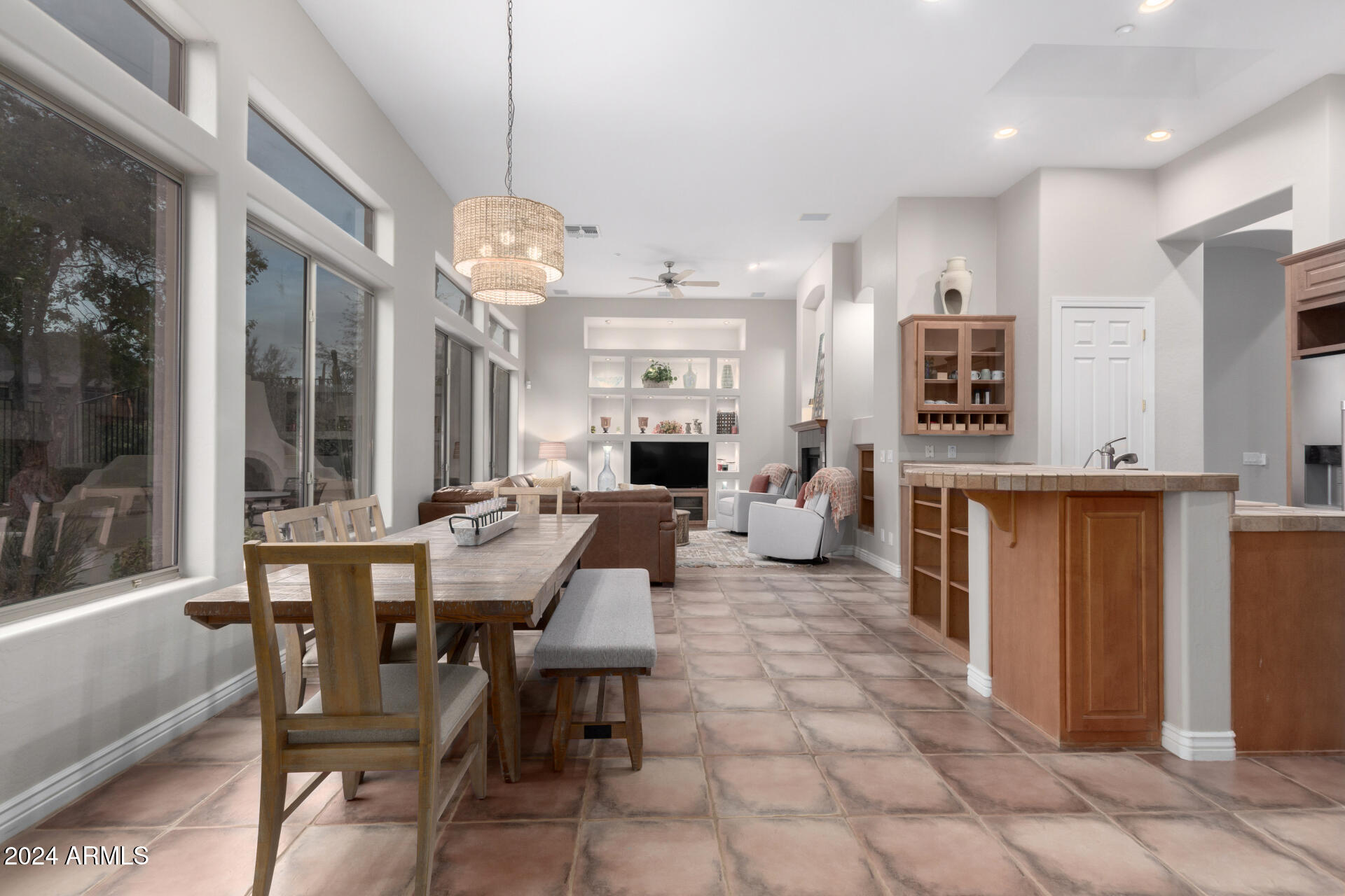 2302 W HAZELHURST Drive