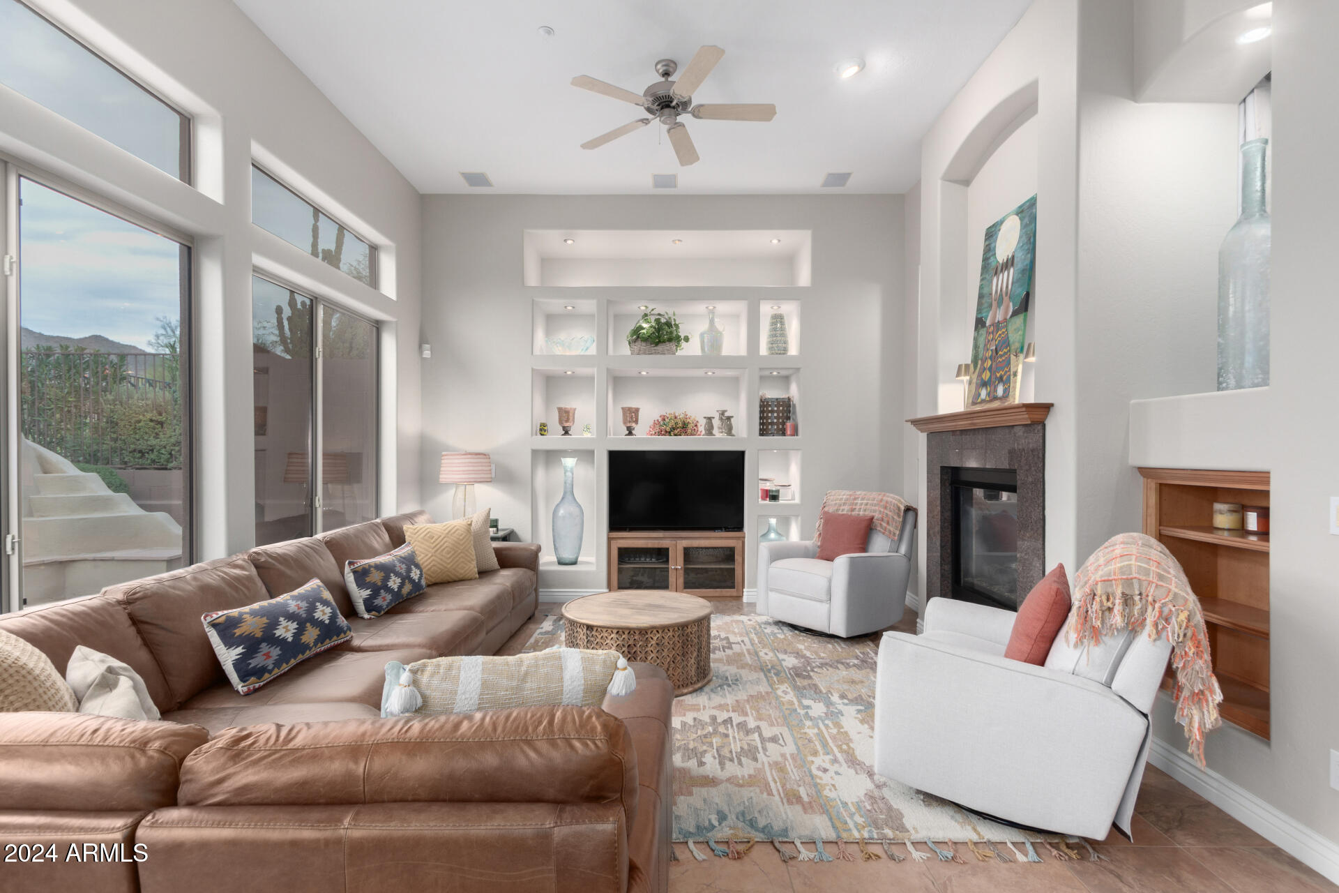 2302 W HAZELHURST Drive