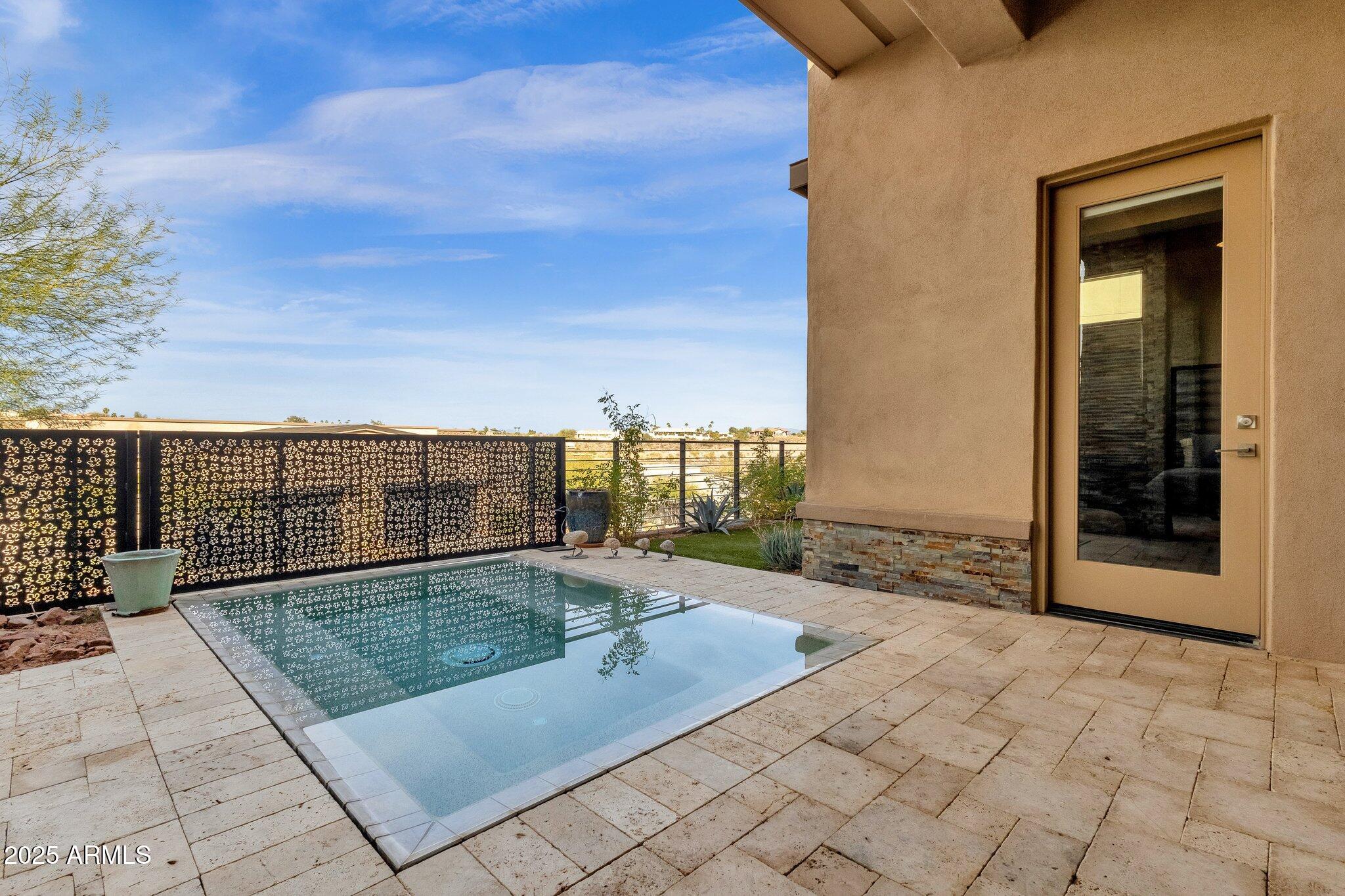 15961 E RIDGESTONE Drive