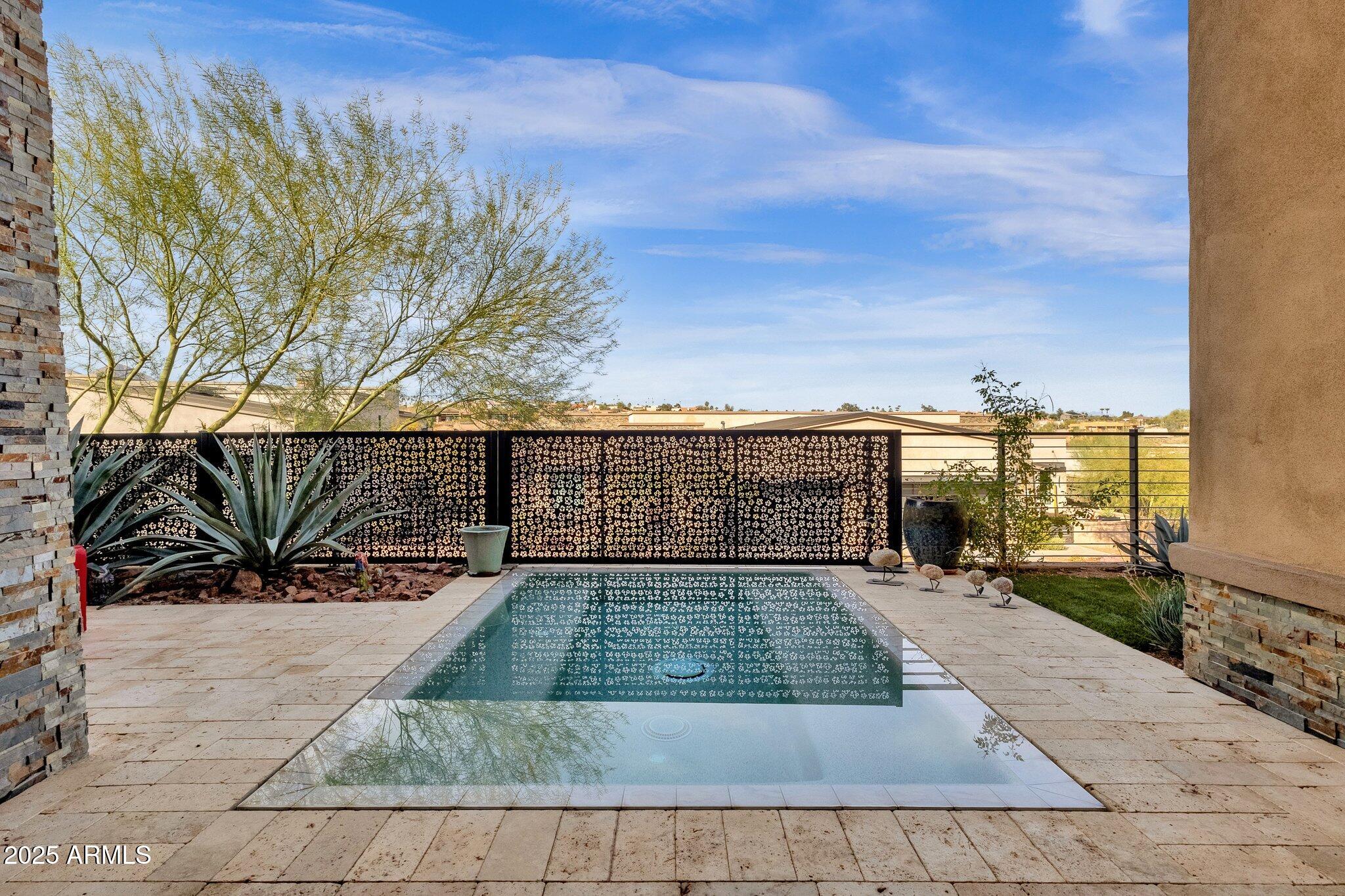 15961 E RIDGESTONE Drive