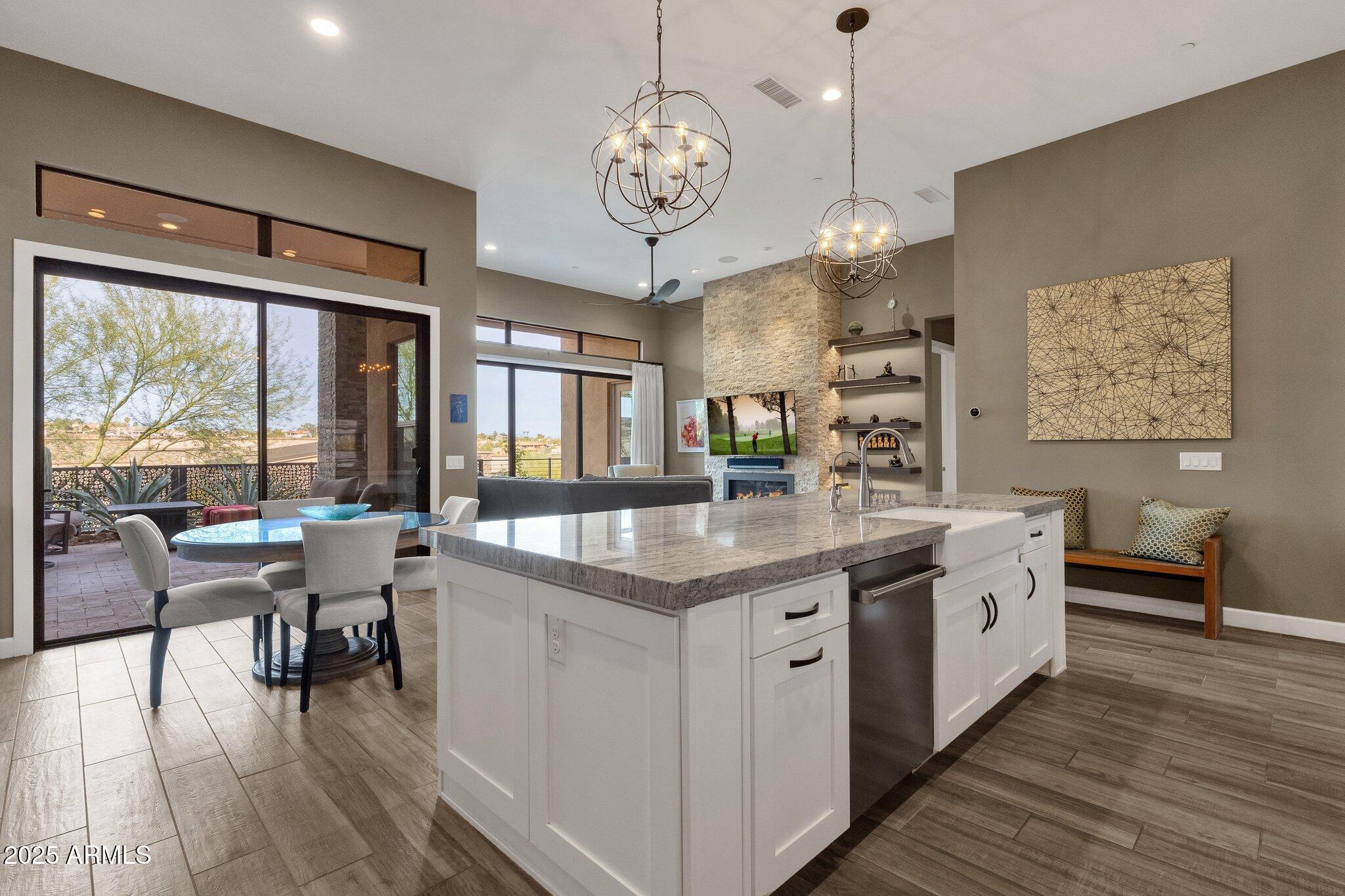 15961 E RIDGESTONE Drive