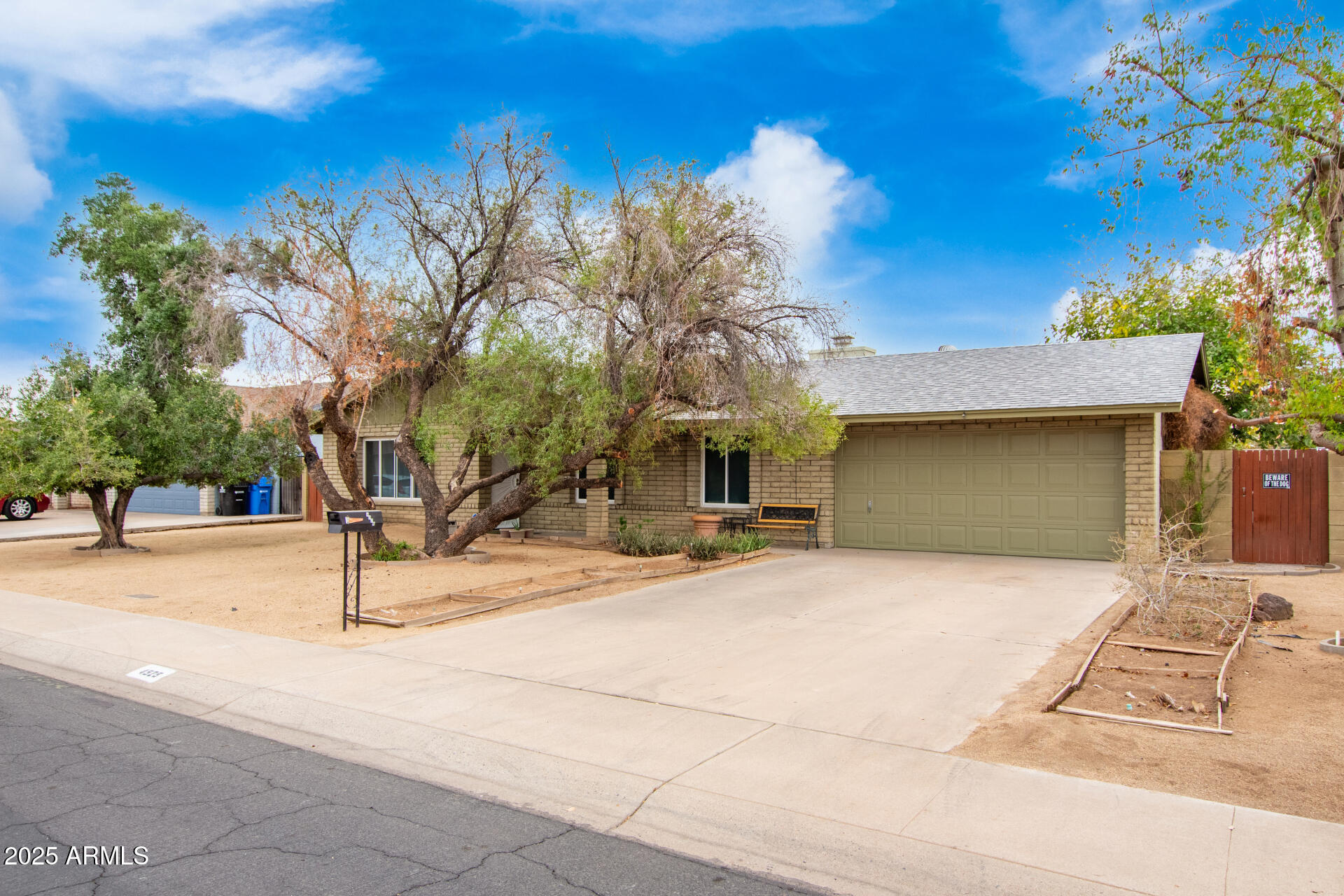 4529 W COLUMBINE Drive