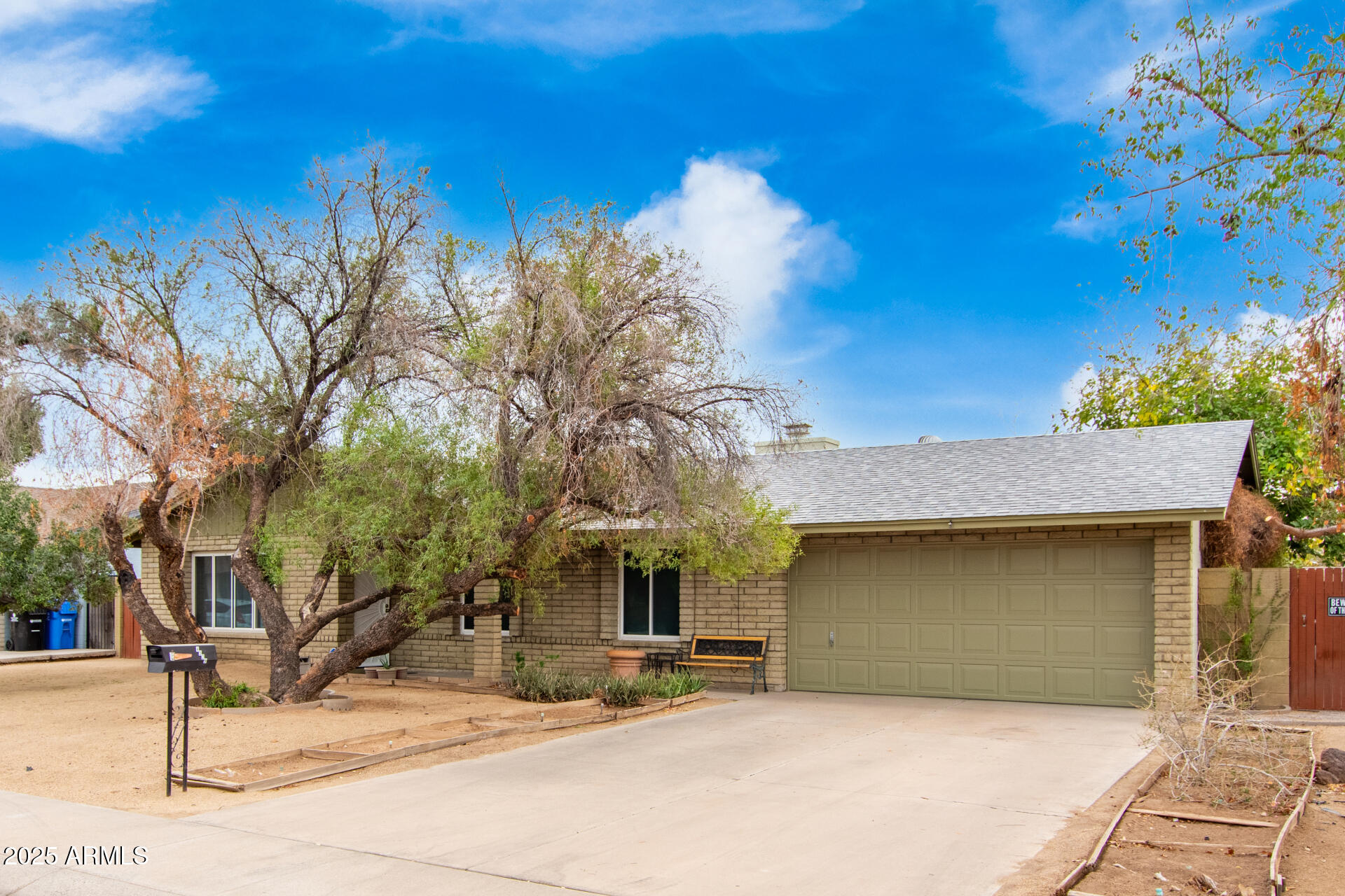 4529 W COLUMBINE Drive