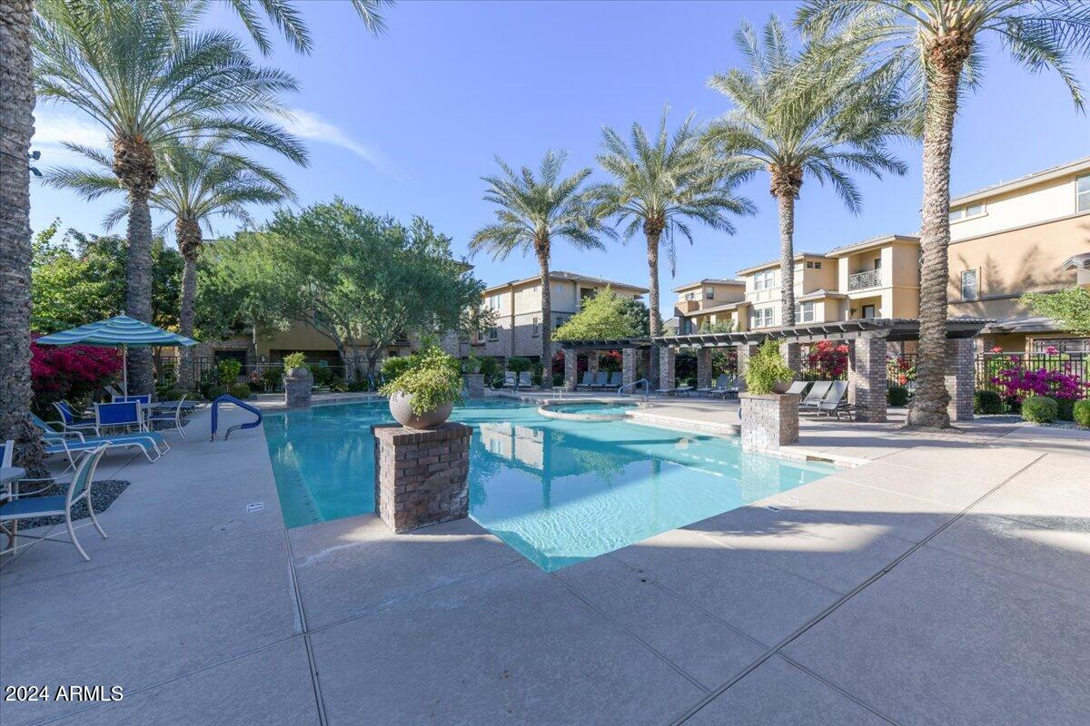 17850 N 68TH Street # 2072