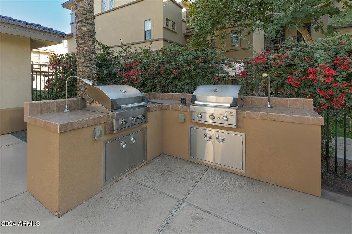 17850 N 68TH Street # 2072