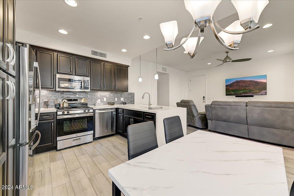 17850 N 68TH Street # 2072
