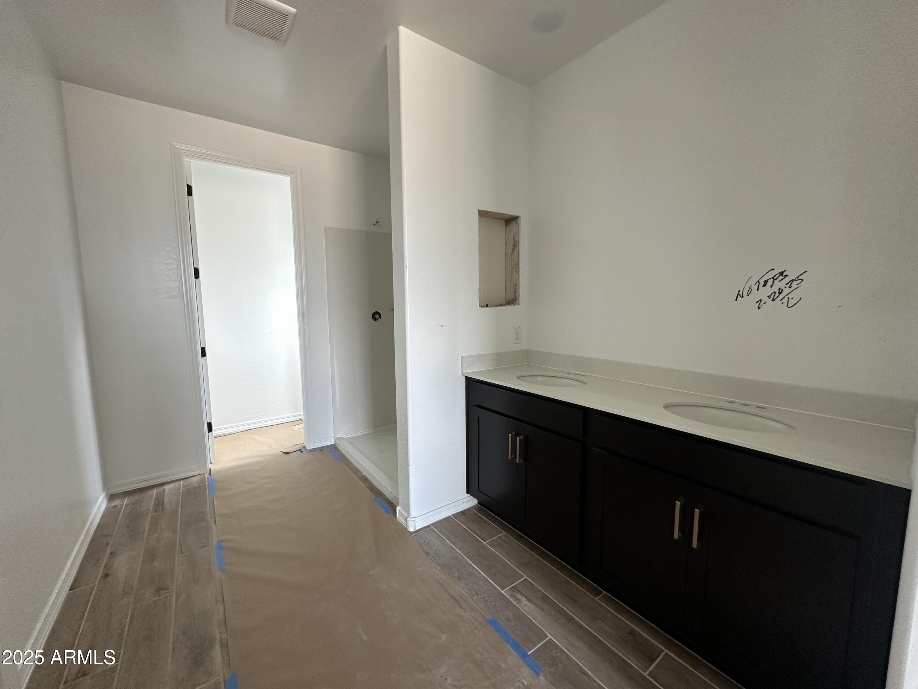 22848 E ROUNDUP Way
