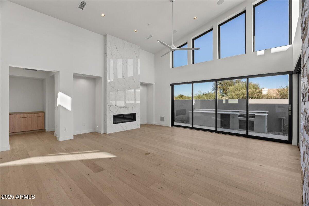 18576 N 92ND Place
