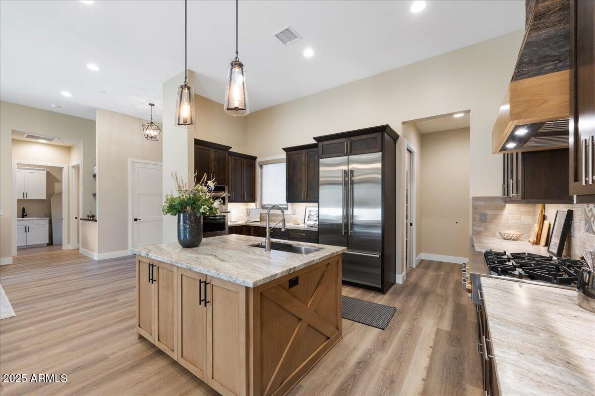 1811 FOREST CREEK Lane