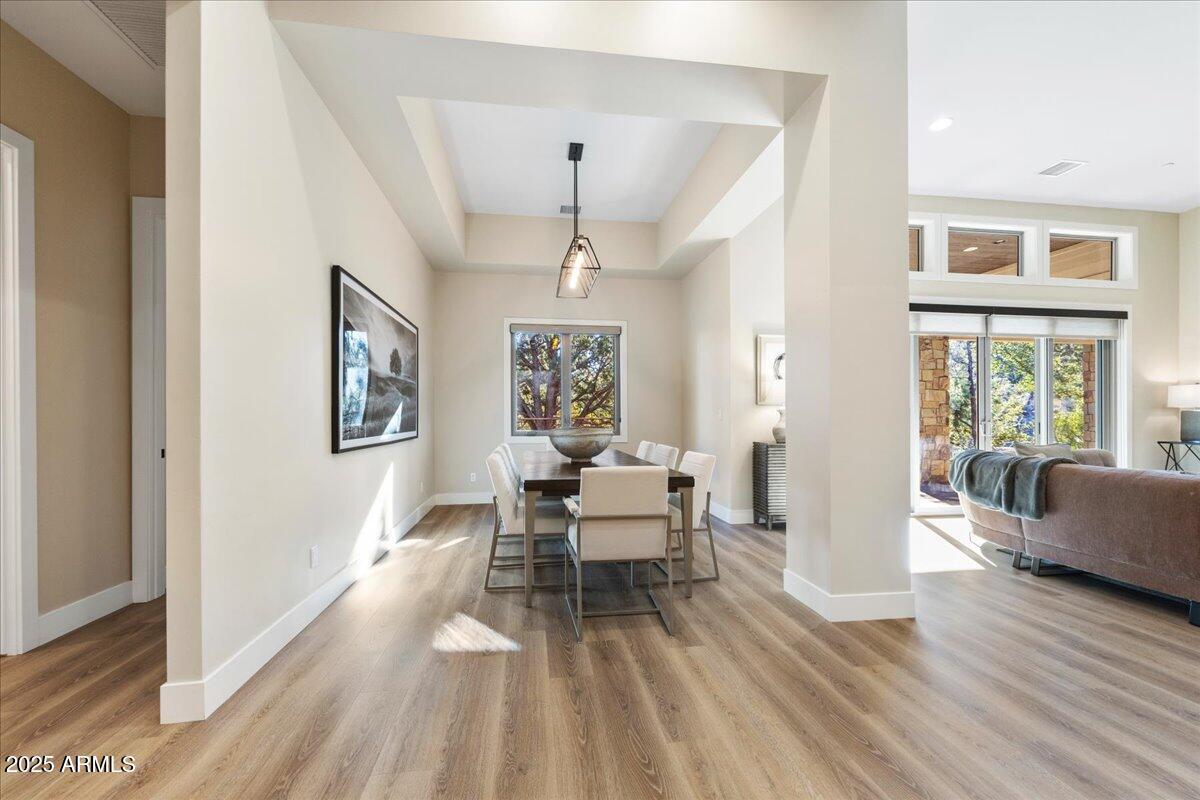 1811 FOREST CREEK Lane