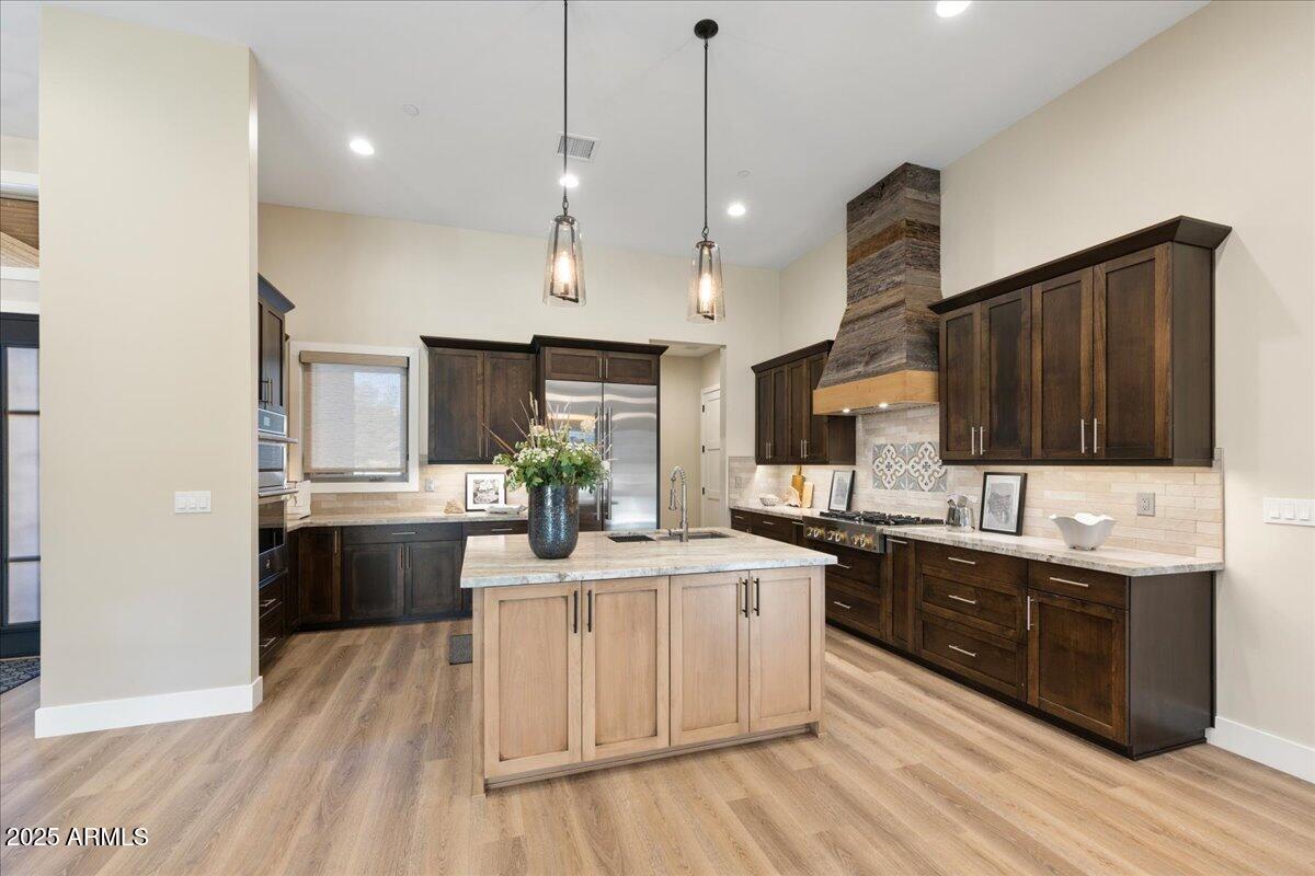 1811 FOREST CREEK Lane