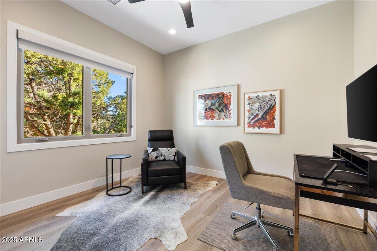 1811 FOREST CREEK Lane