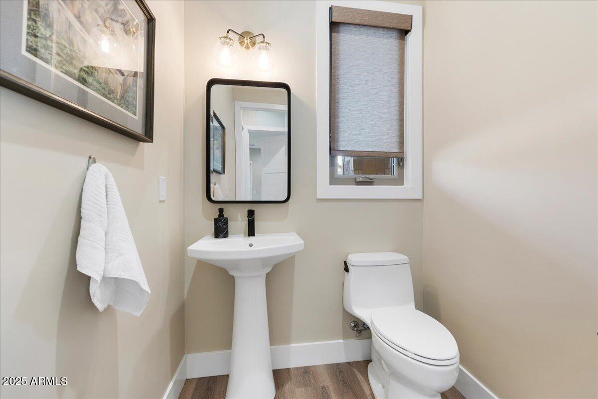 1811 FOREST CREEK Lane