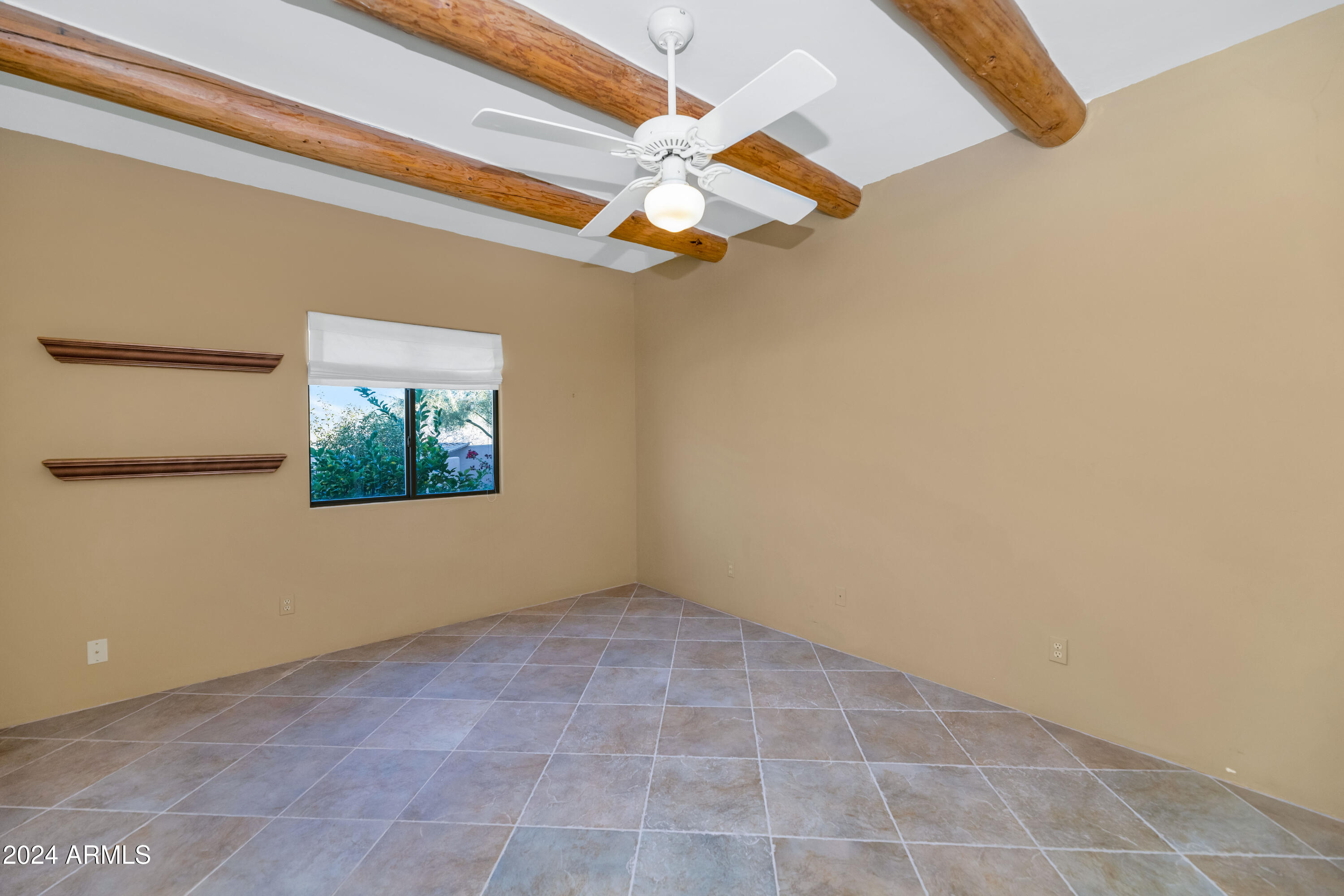 5743 E WINDSTONE Trail