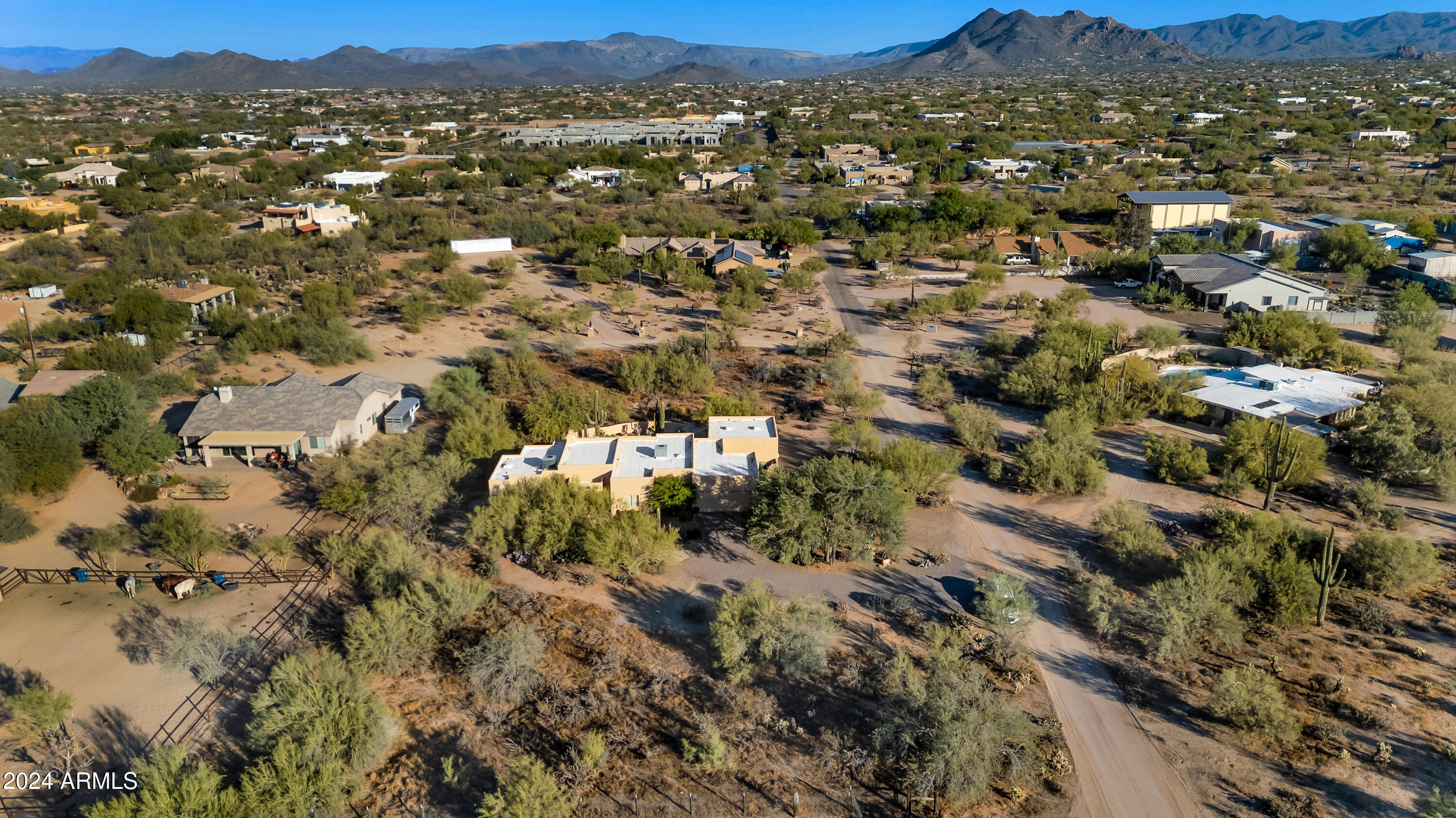 5743 E WINDSTONE Trail