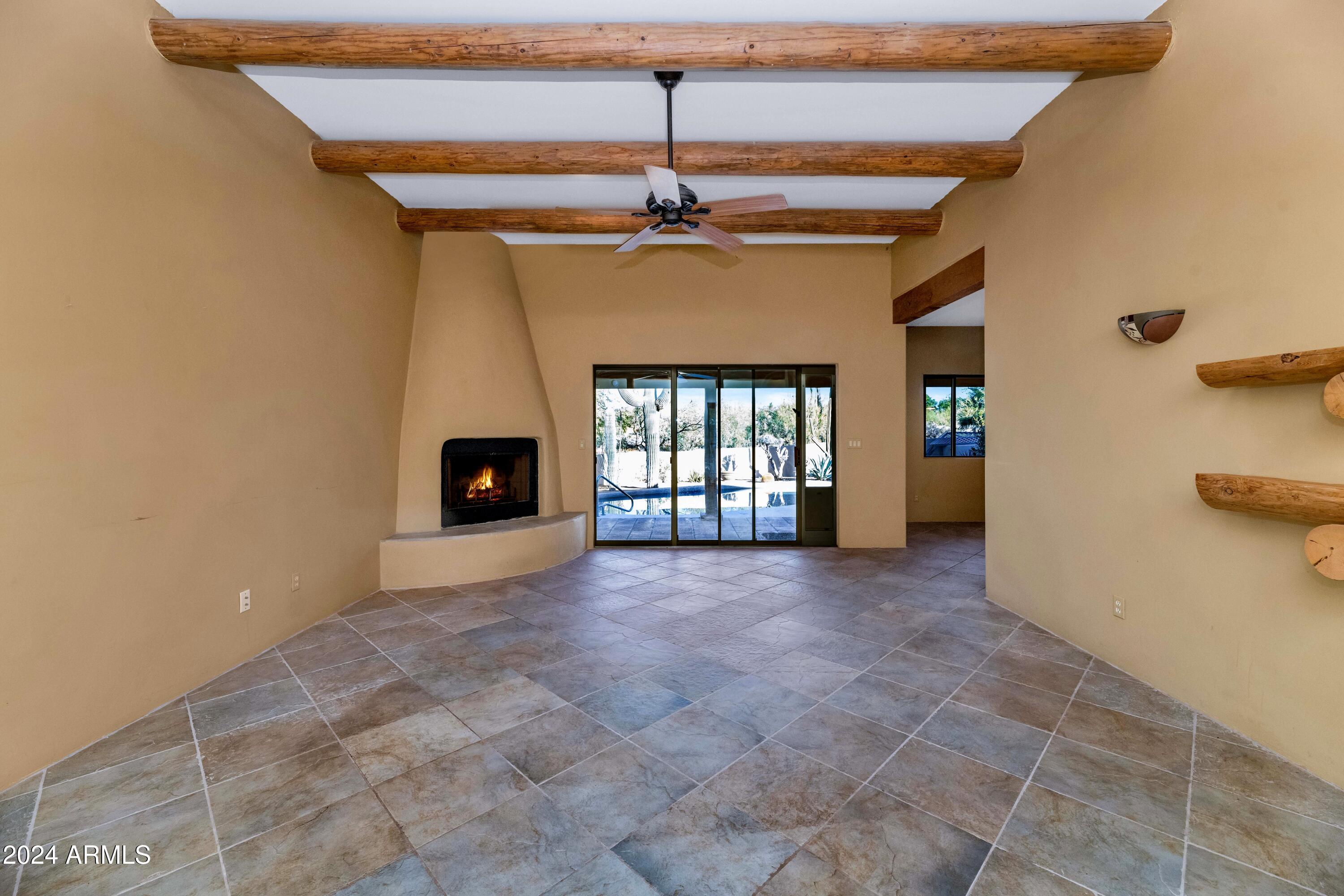 5743 E WINDSTONE Trail