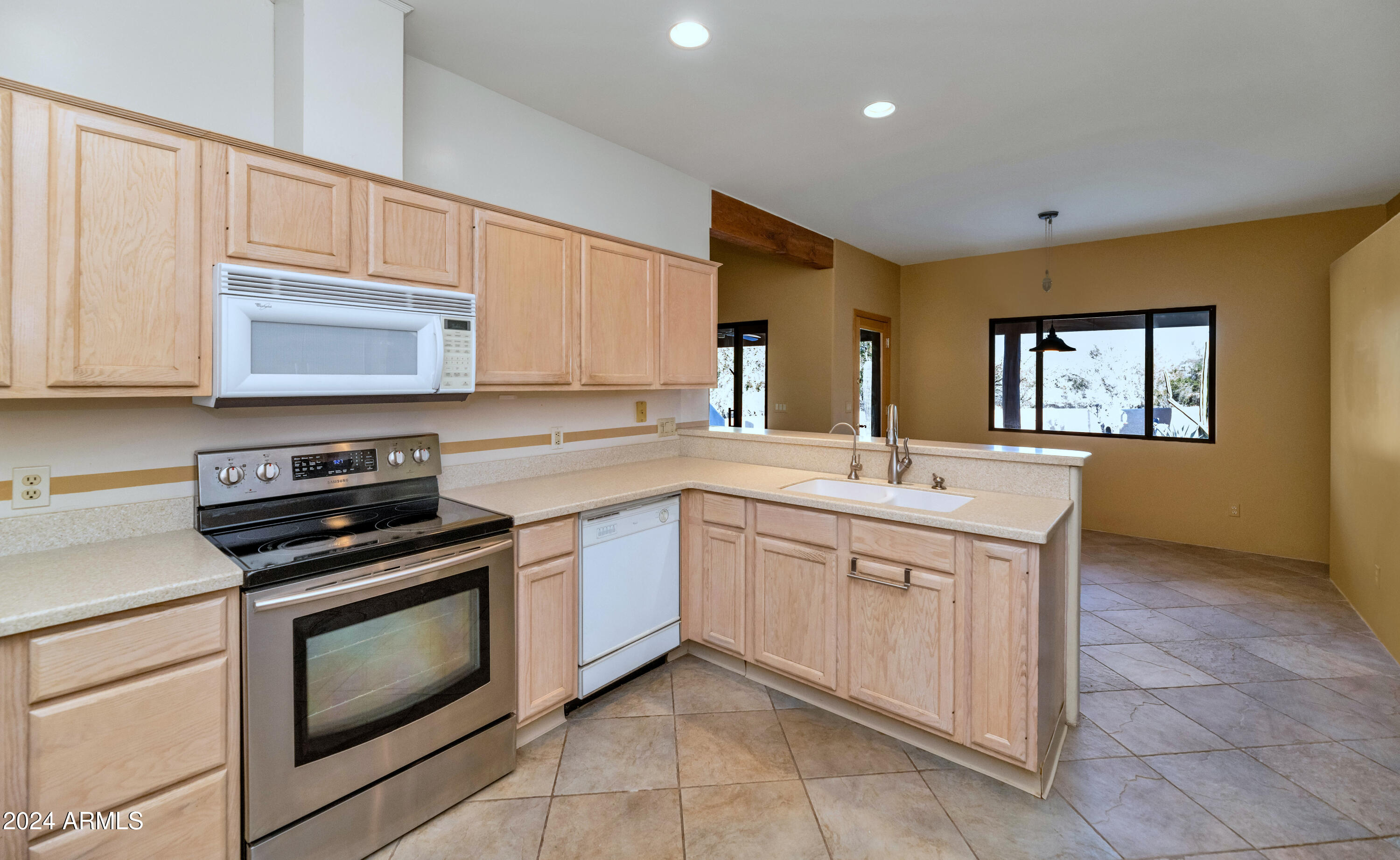 5743 E WINDSTONE Trail