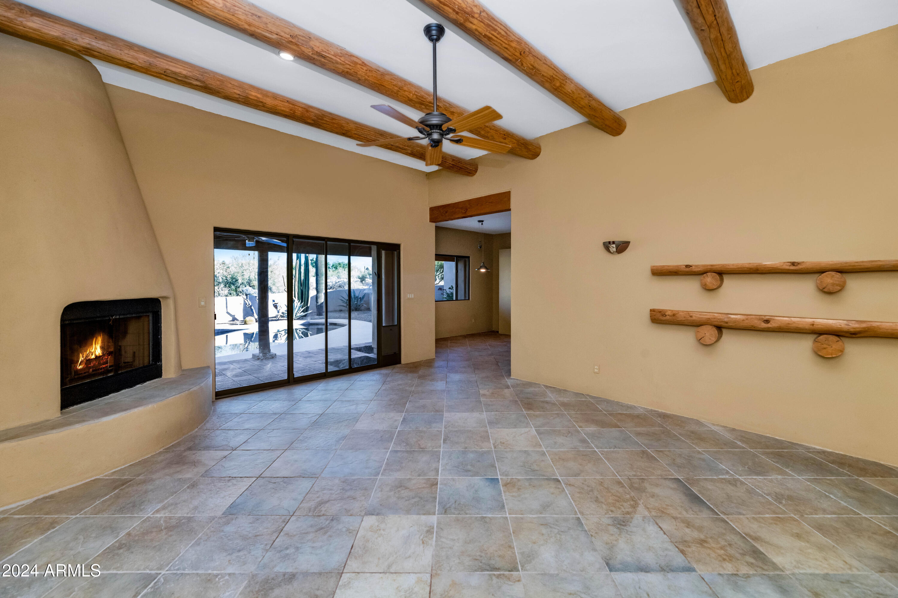 5743 E WINDSTONE Trail