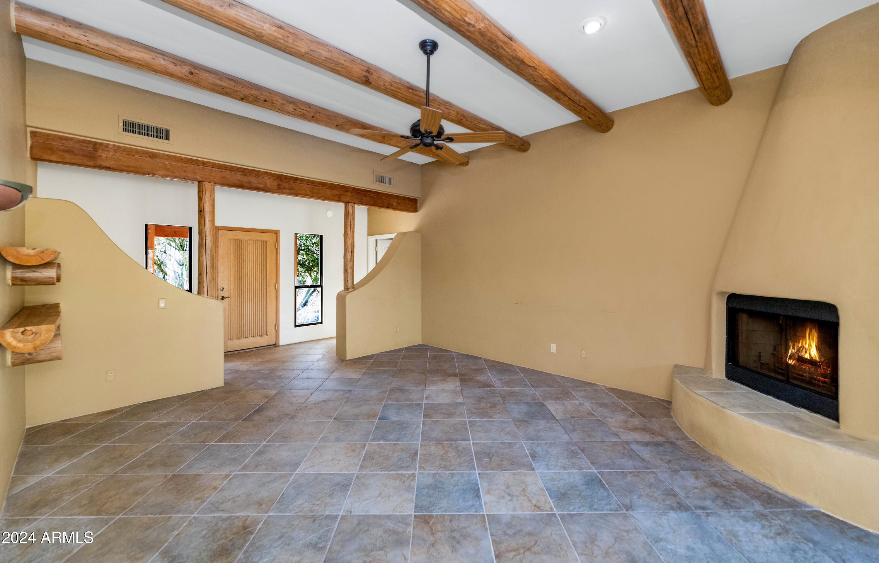 5743 E WINDSTONE Trail