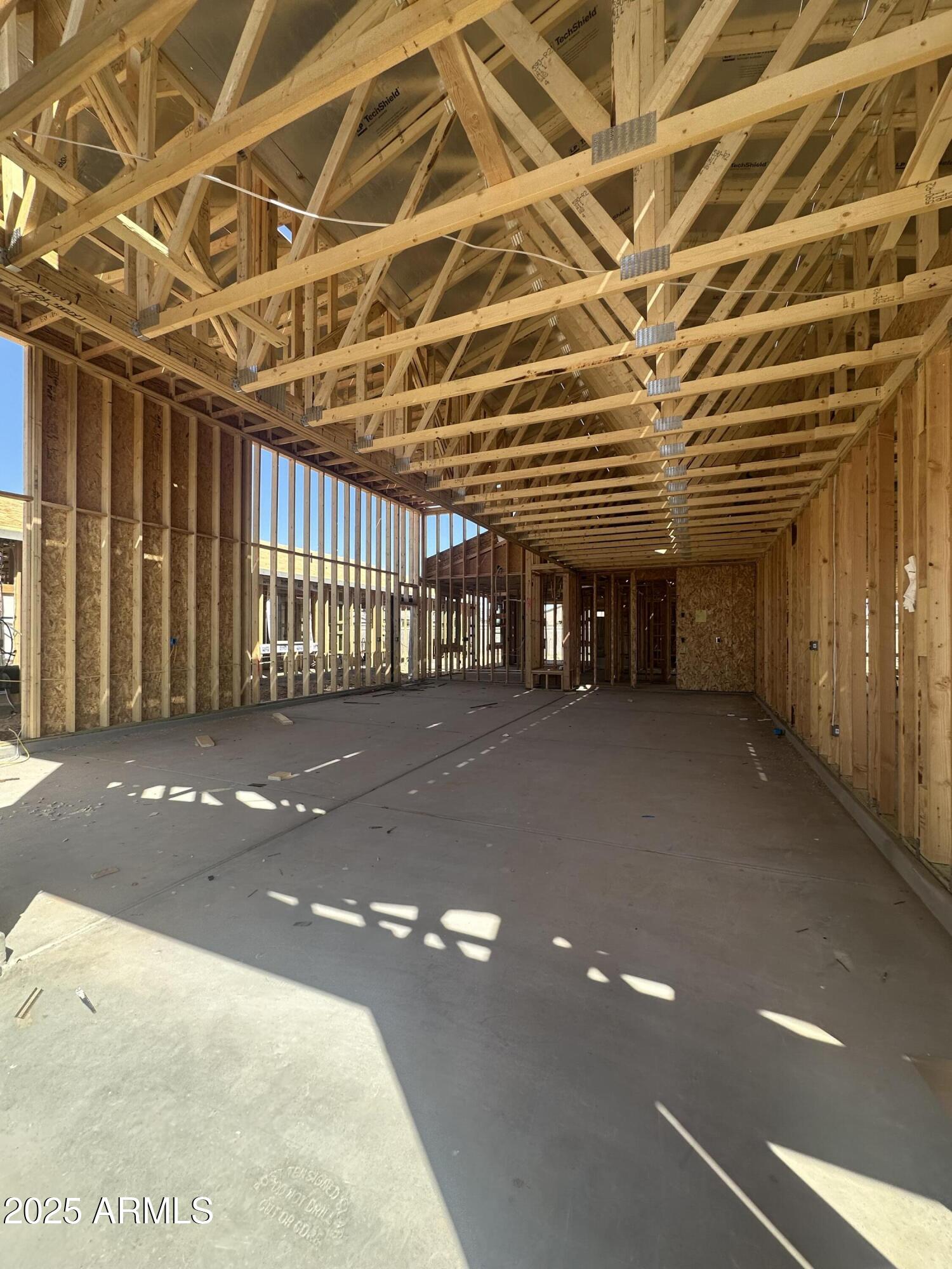 32189 N LONE RANCHER Way