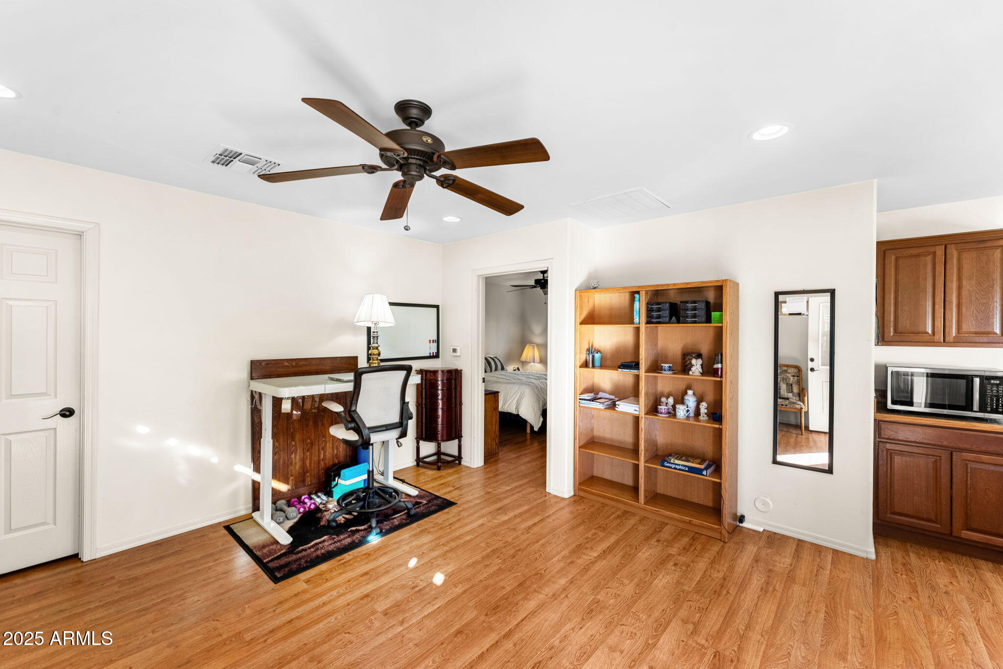 13601 N 50TH Place