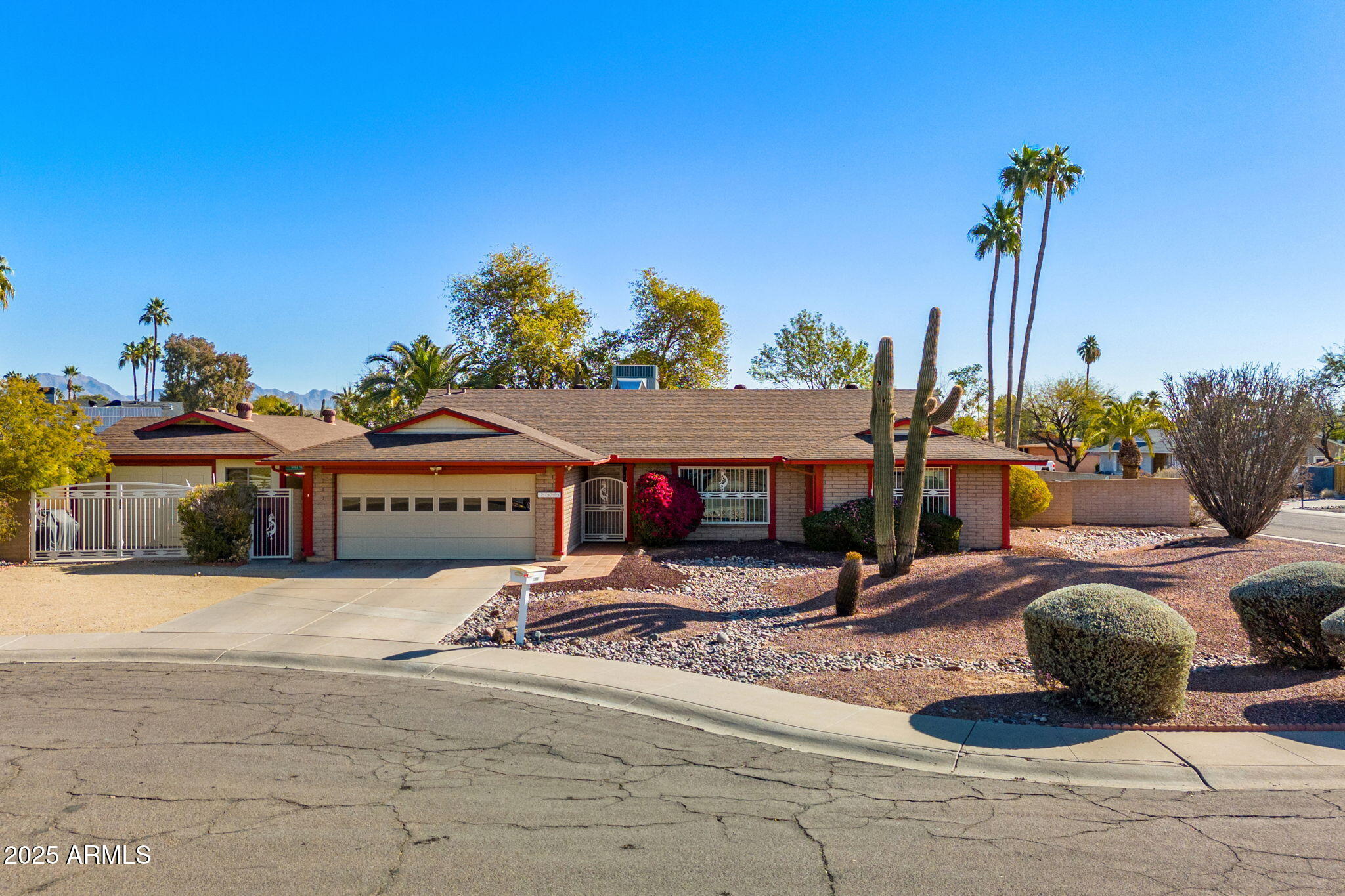13601 N 50TH Place