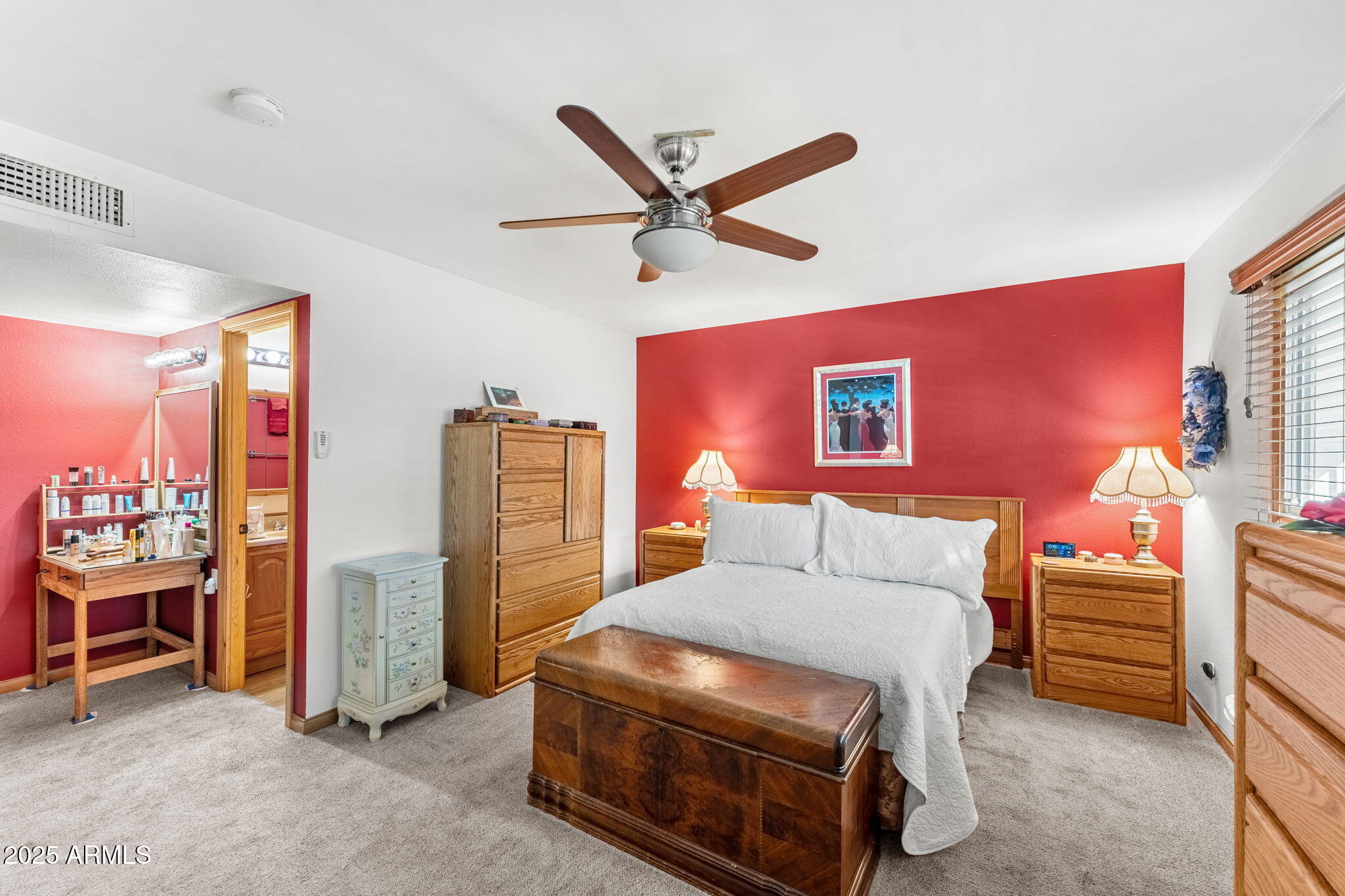 13601 N 50TH Place