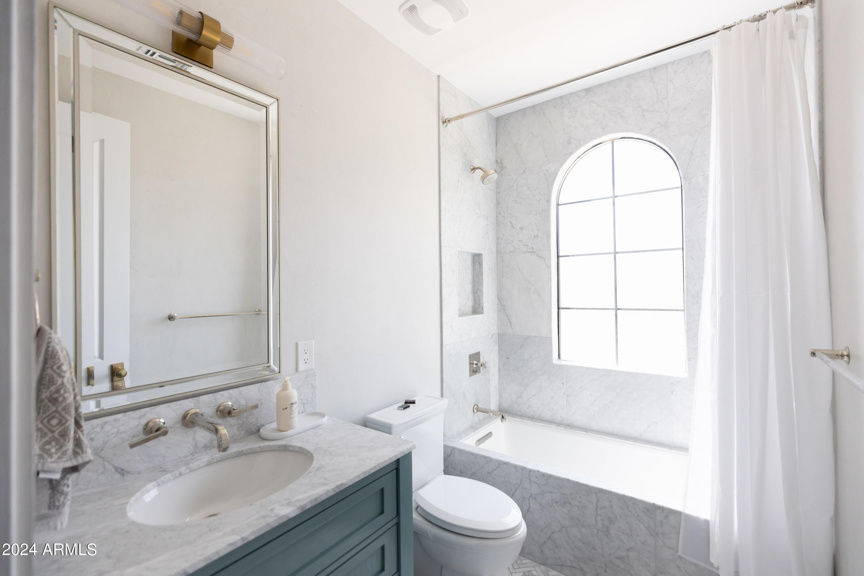 6140 E Calle Tuberia --