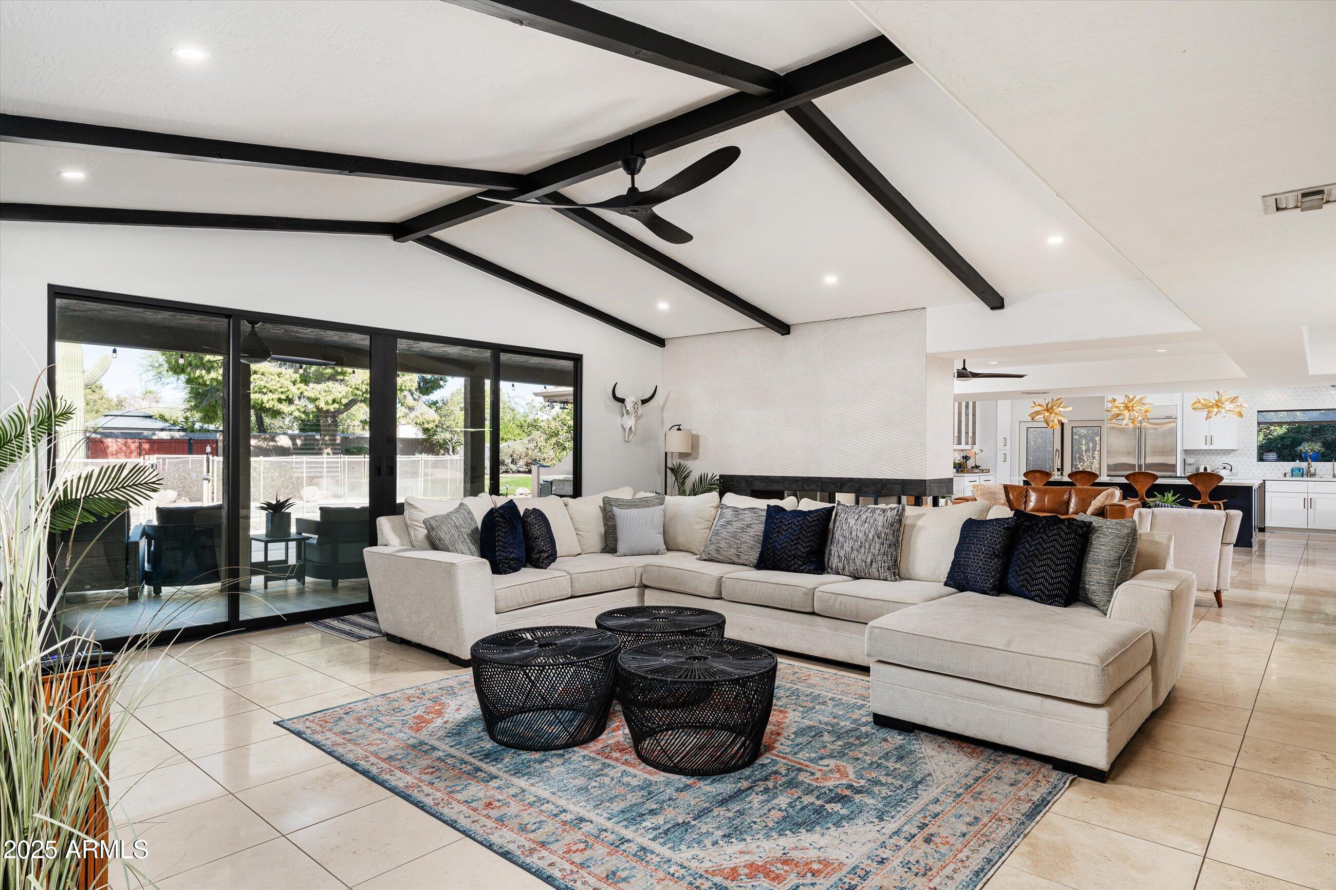 7032 E DREYFUS Avenue