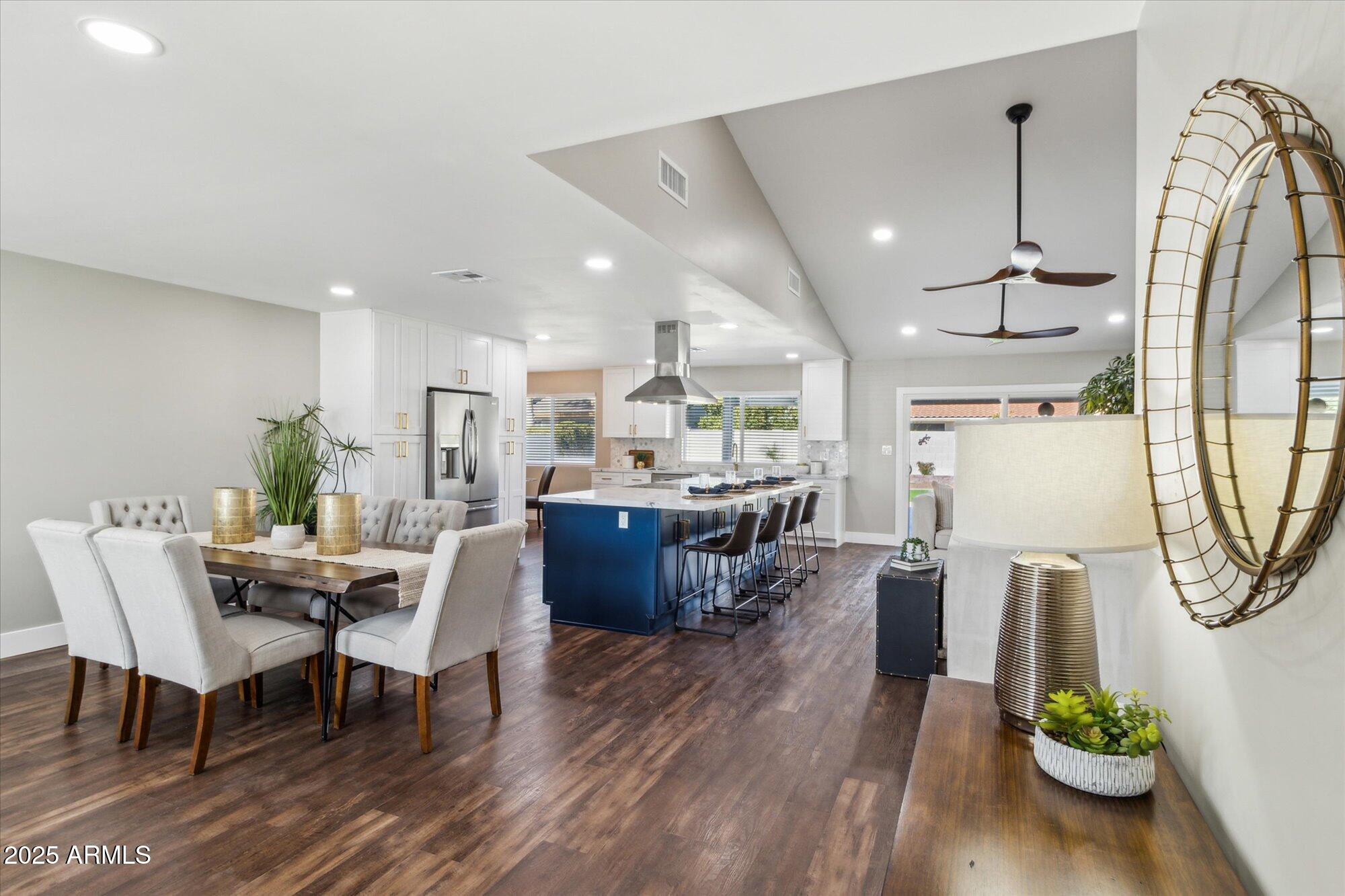 4726 E GRANDVIEW Road