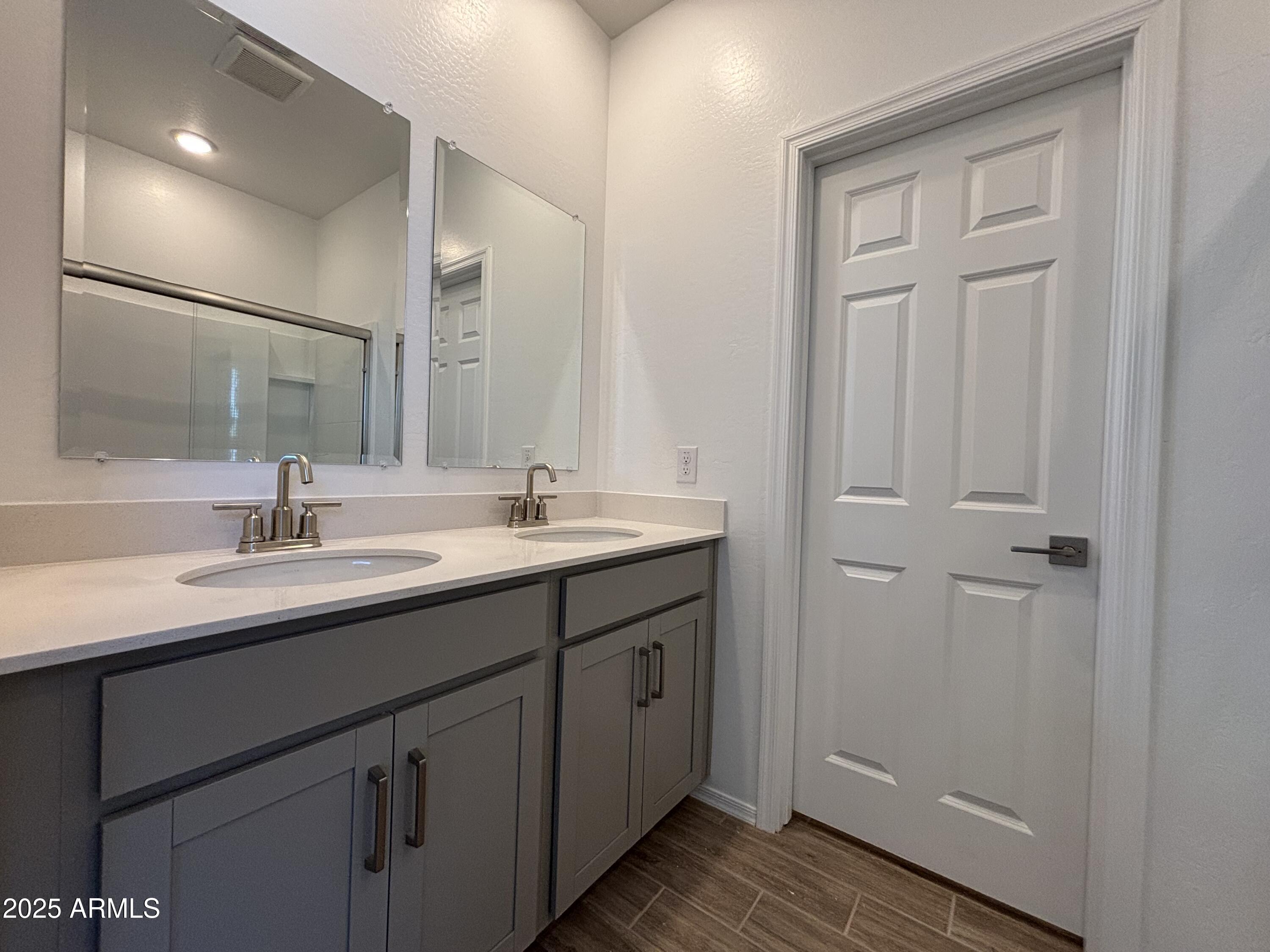 47762 W MOELLER Road