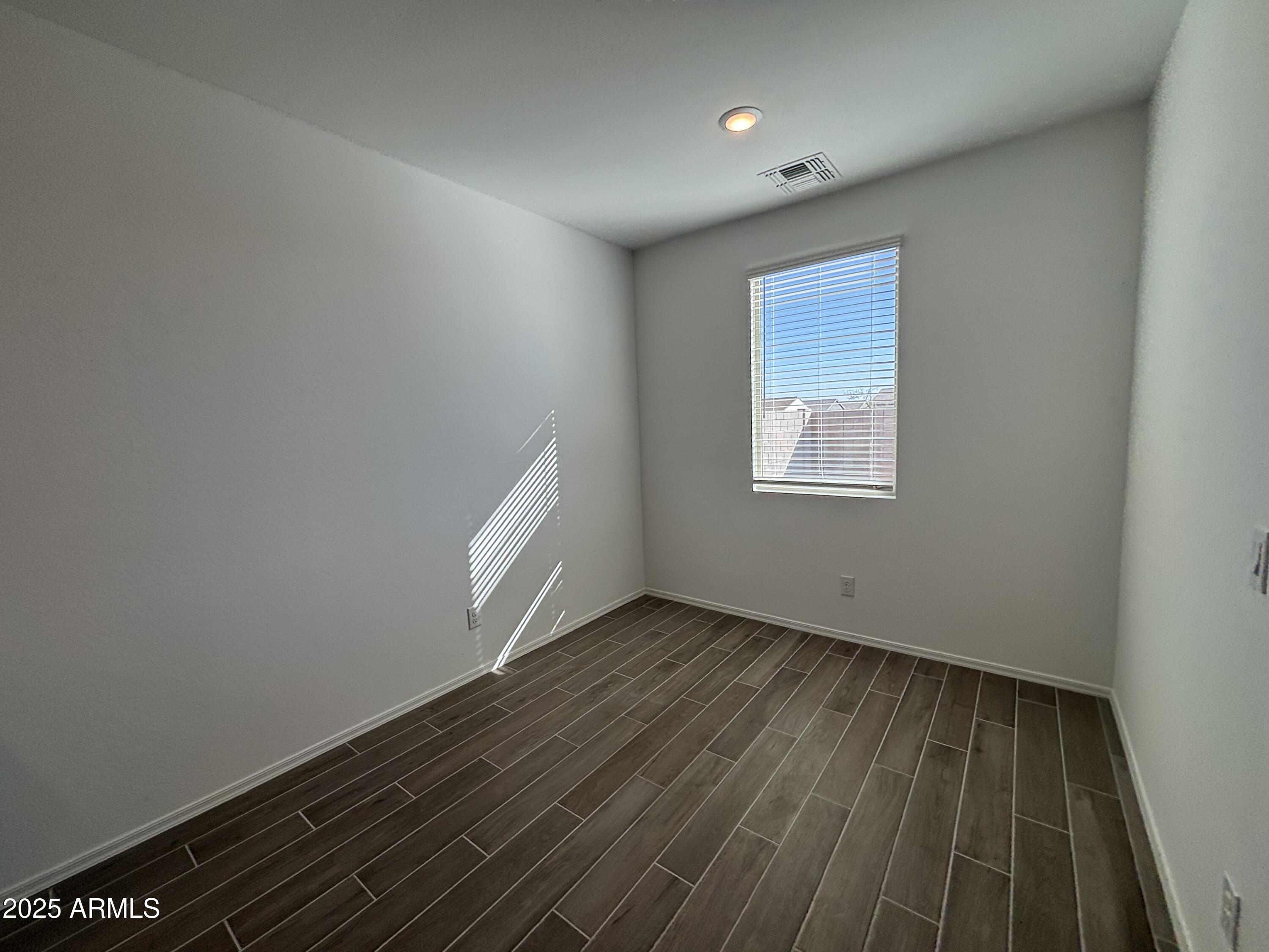 47489 W KENNER Drive